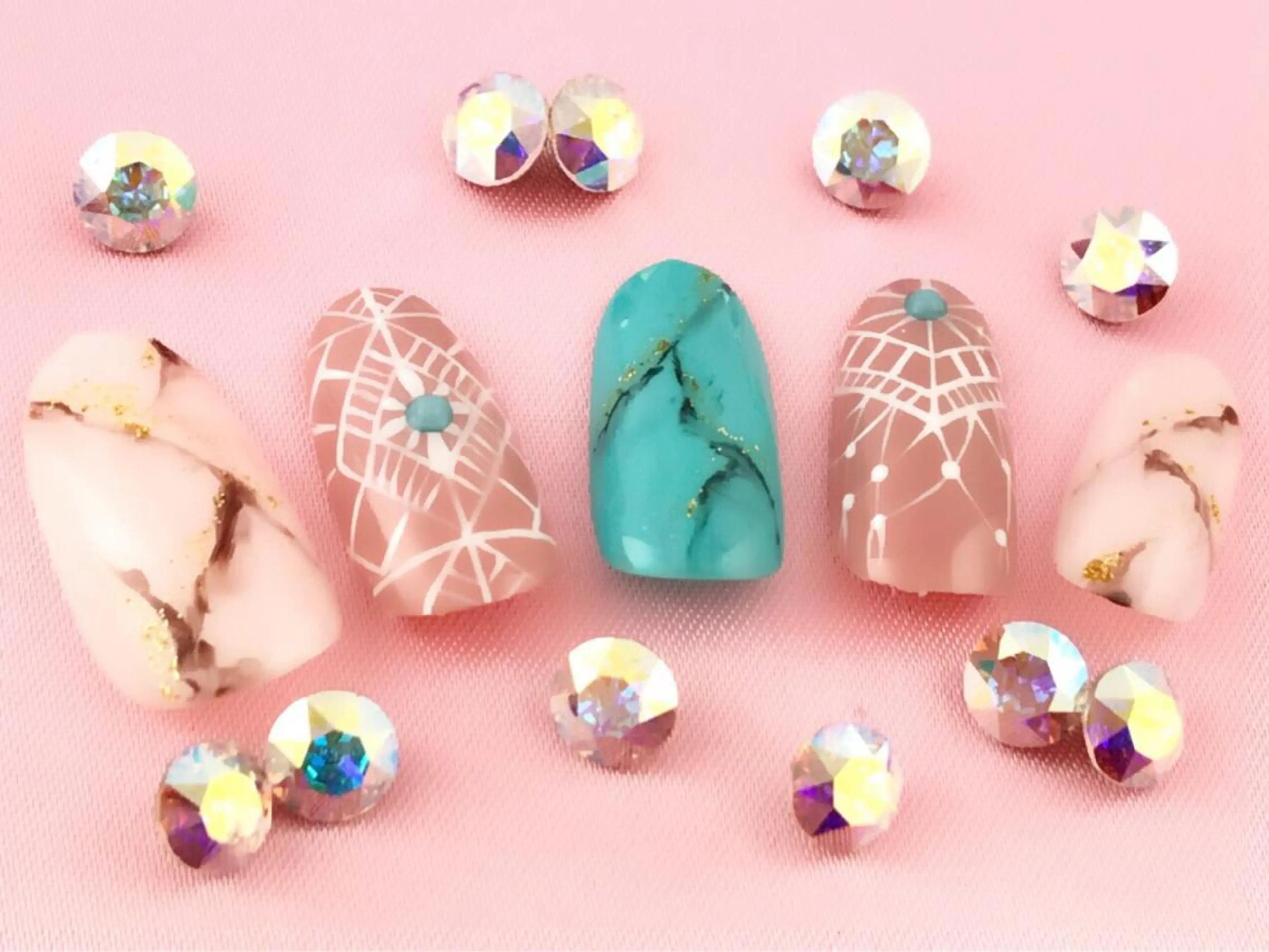 セミロング カラー パーマ ヘアアレンジ メンズ キッズ ネイル マツエク・マツパ 学生（メンズ向け） 付け放題 学生 アートネイル フットネイル NAILSGOGO shibuyaのネイルデザイン