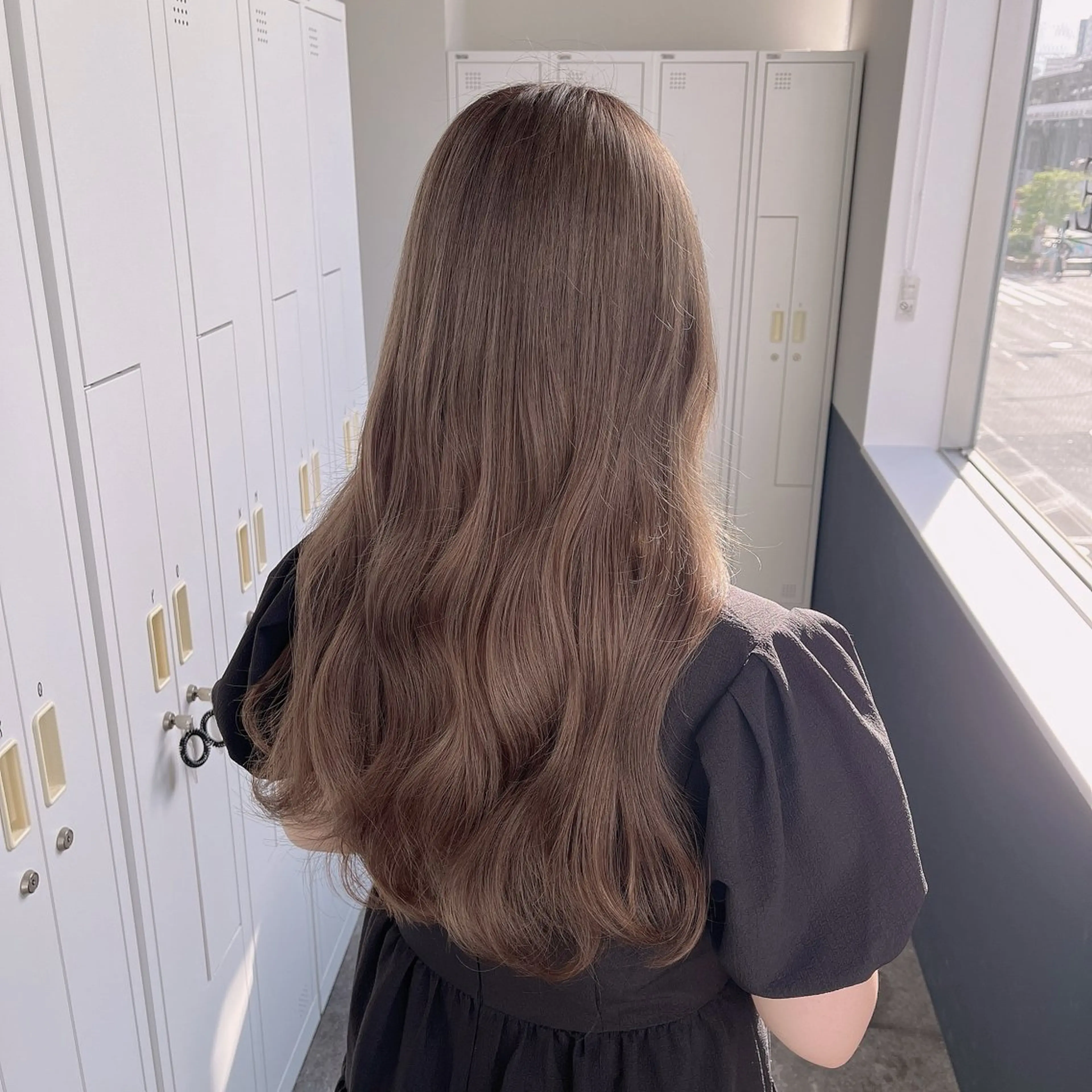 ロング カラー AVANCE.神戸元町店所属・塩田 心愛のヘアスタイル