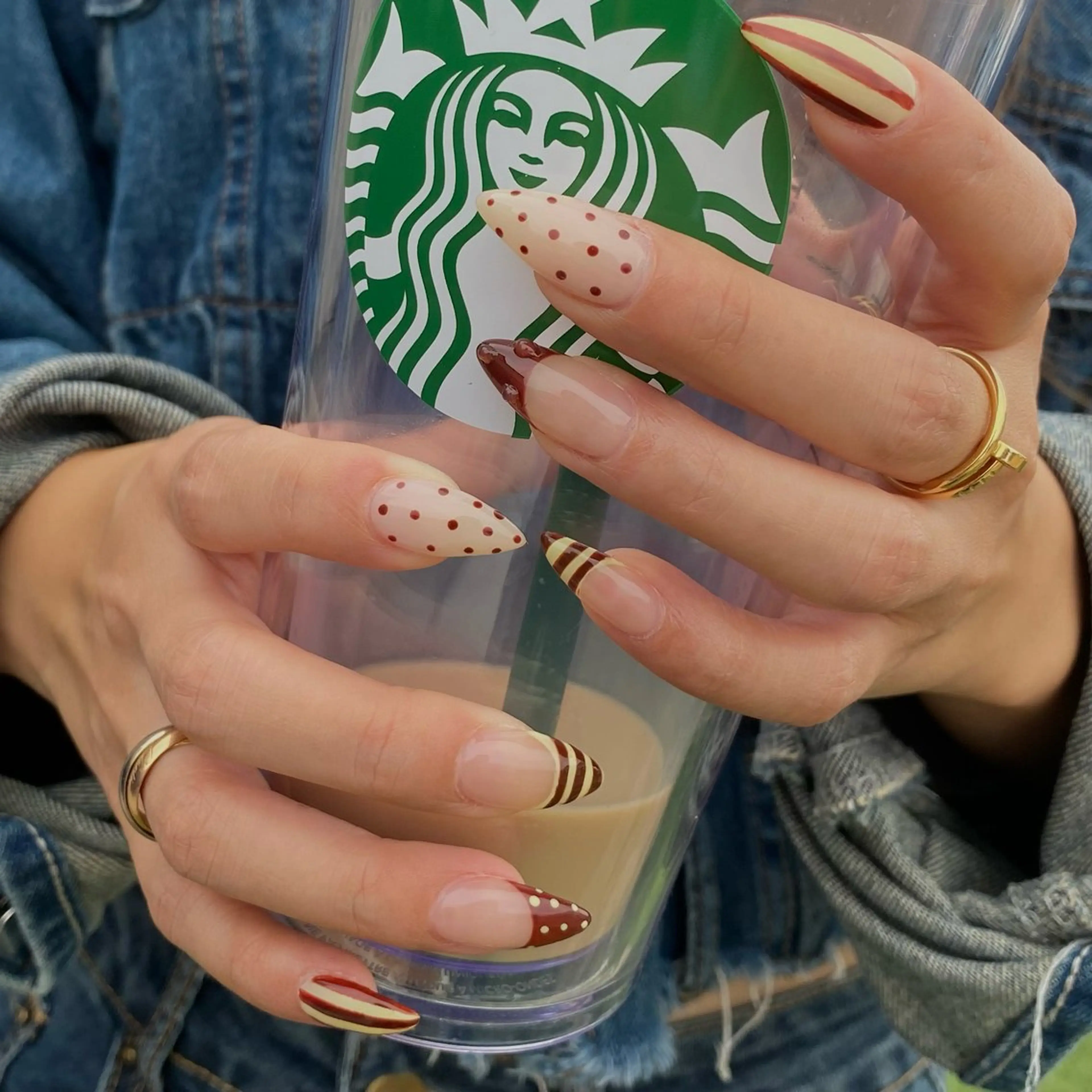 ネイル ハンドネイル デコパーツが得意♪ ネイル/眉毛/エステの眉毛・アイブロウイメージ