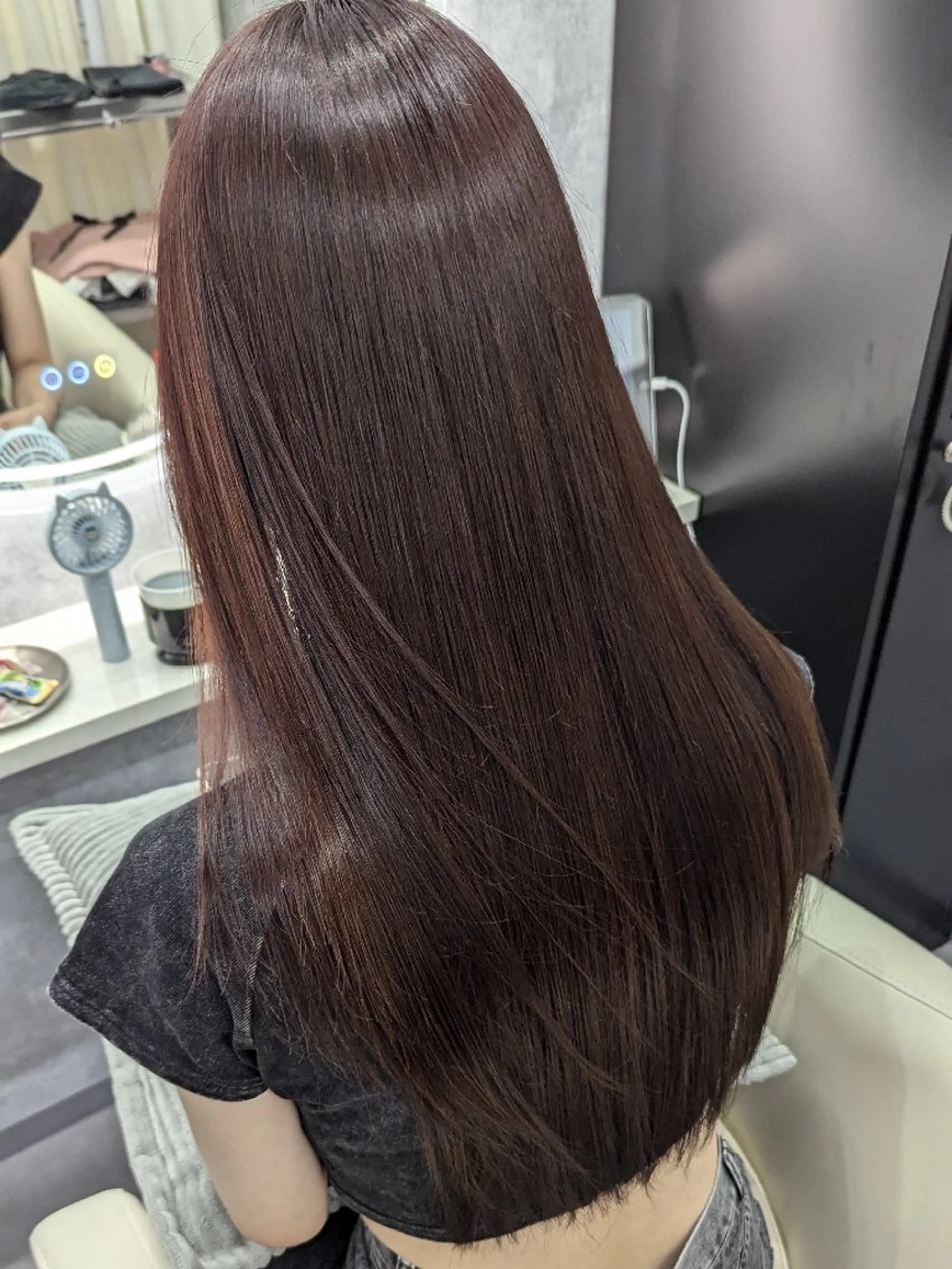 ロング カラー レッドカラー トリートメント カット ヘアカラー トリートメント 🩶MIYU🩶 うるつやカラー୨୧のヘアスタイル