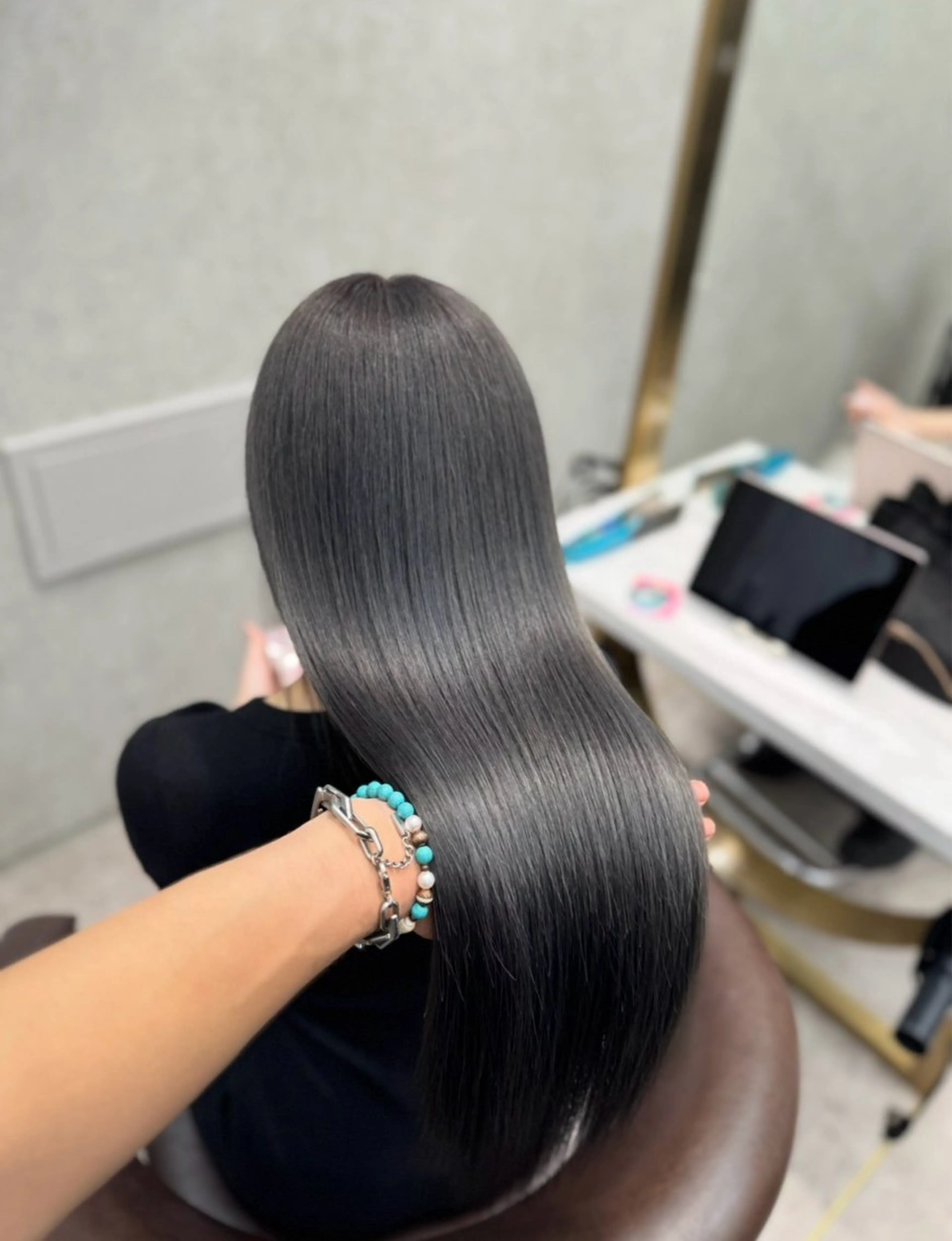 ロング ヘアカラー 璃 音のヘアスタイル