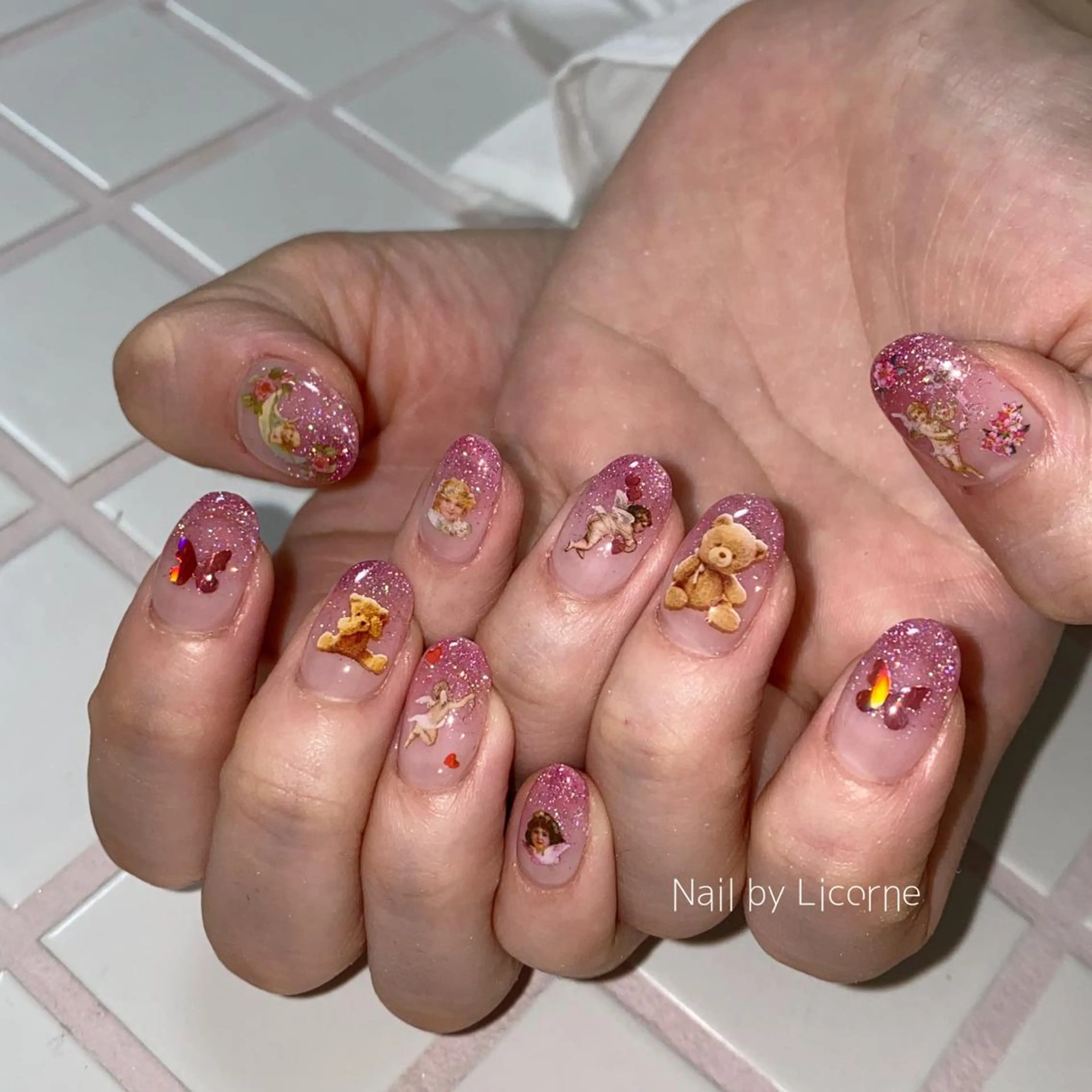 ネイル アートネイル オーロラネイル フレンチネイル 氷ネイル・うるうるネイル マグネットネイル ハンドネイル Nail by Licorneのネイルデザイン