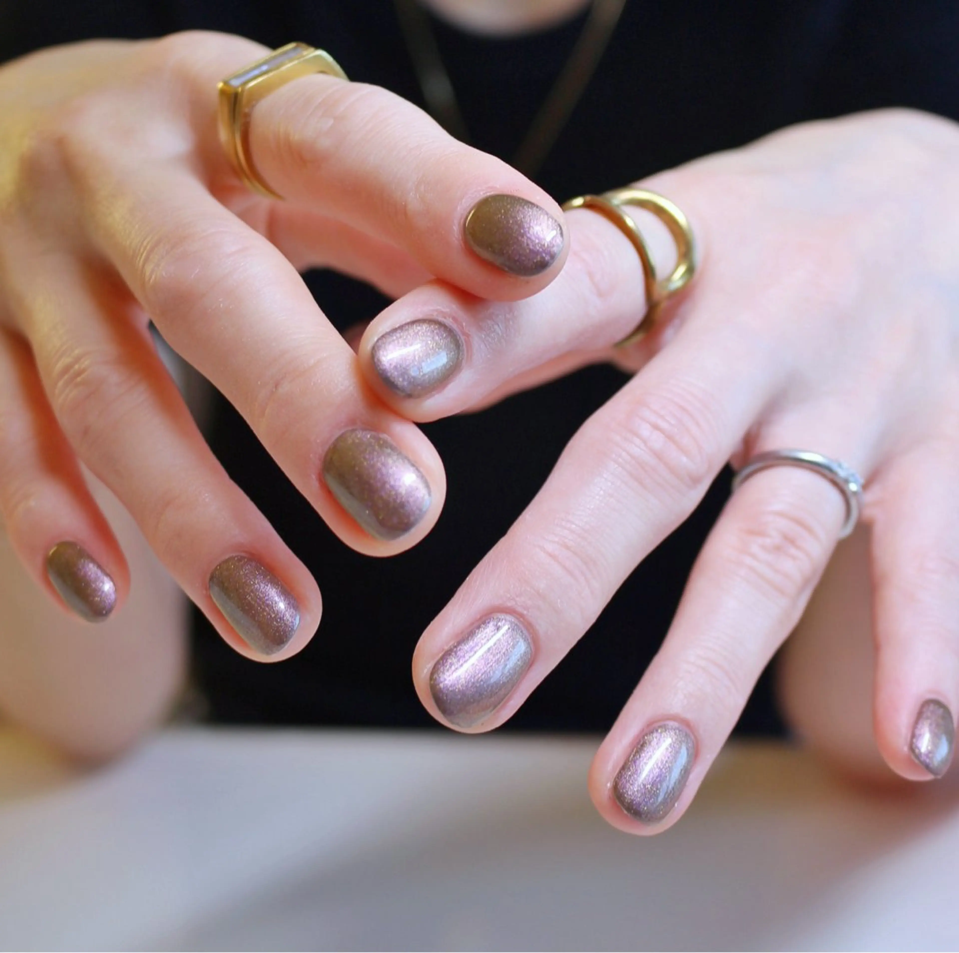 ネイル 韓国ネイル ニュアンスネイル パープル ワンホンネイル ハンドネイル Baku Nailsのネイルデザイン