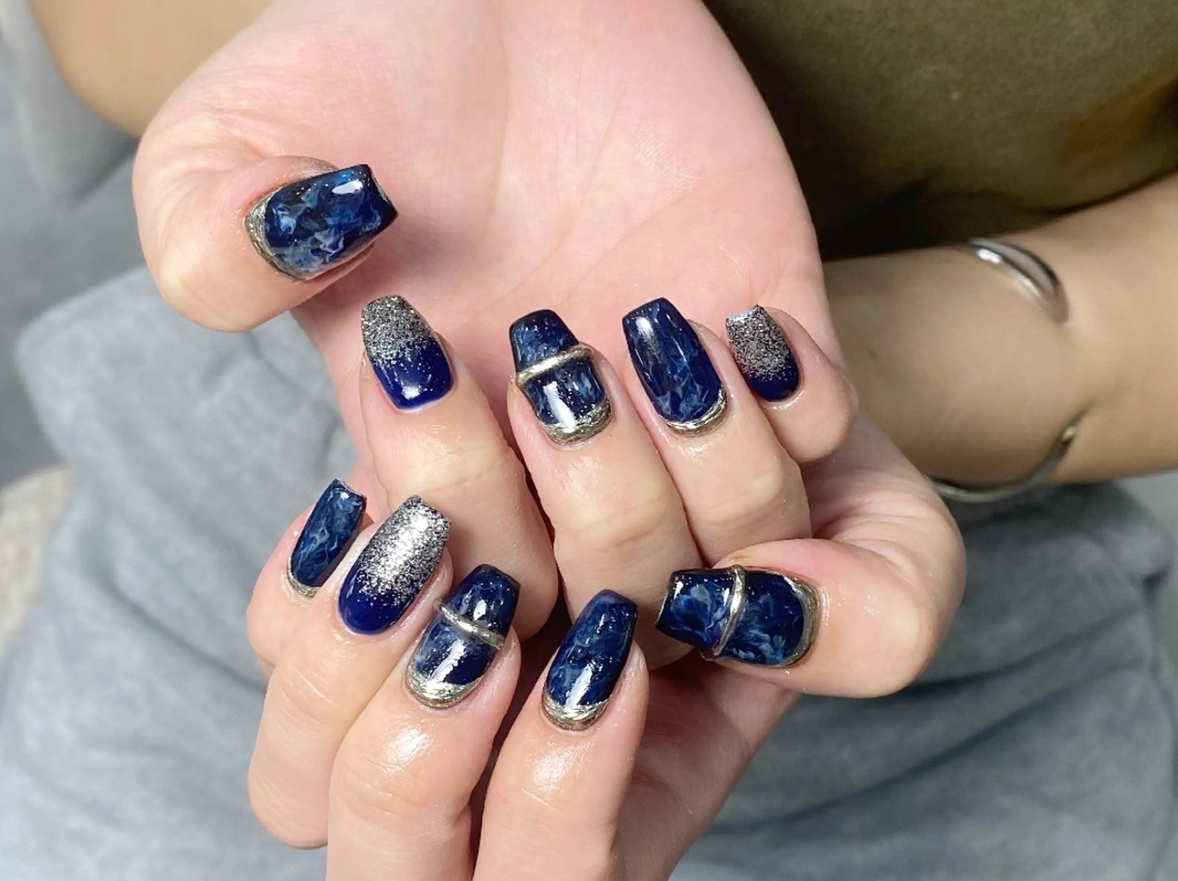 ネイル チークネイル フレンチネイル ジェルネイル ガーリー キラキラネイル ハンドネイル UM Nail Salonのネイルデザイン