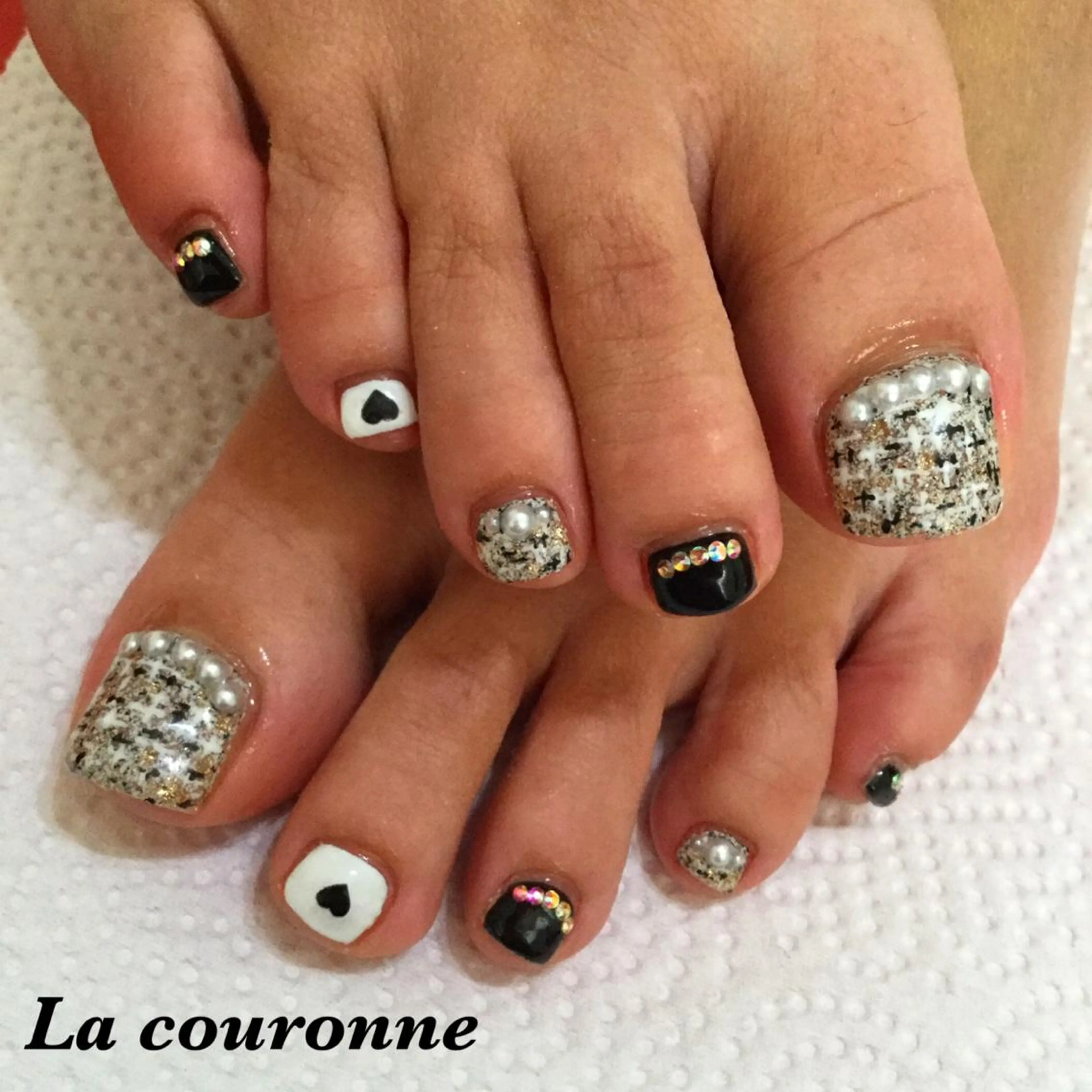 ネイル フットネイル Lacouronne NATSUMIのネイルデザイン