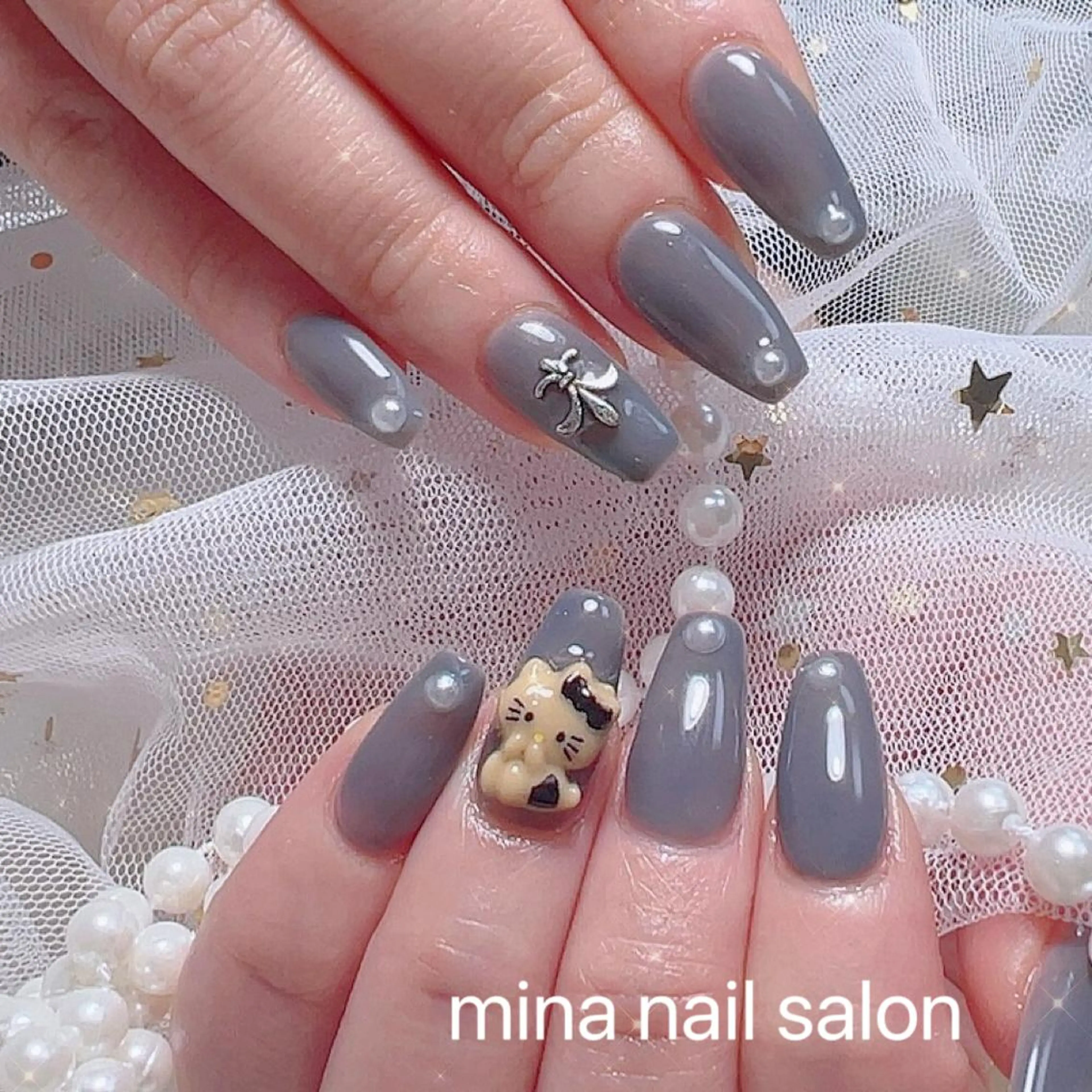 ネイル queensnail 🧸mikiのネイルデザイン