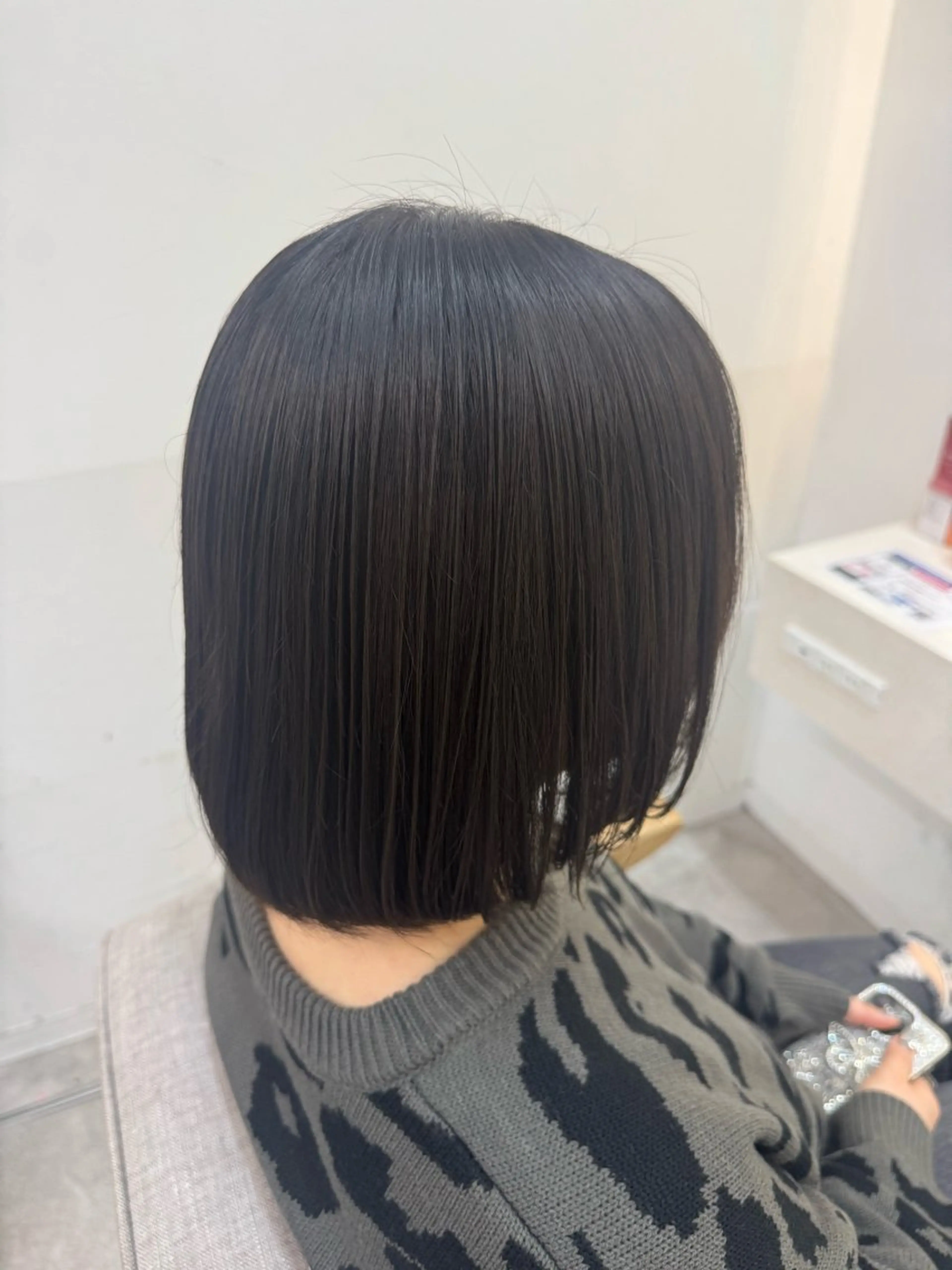 ショート カラー 鈴木 凜音のヘアスタイル