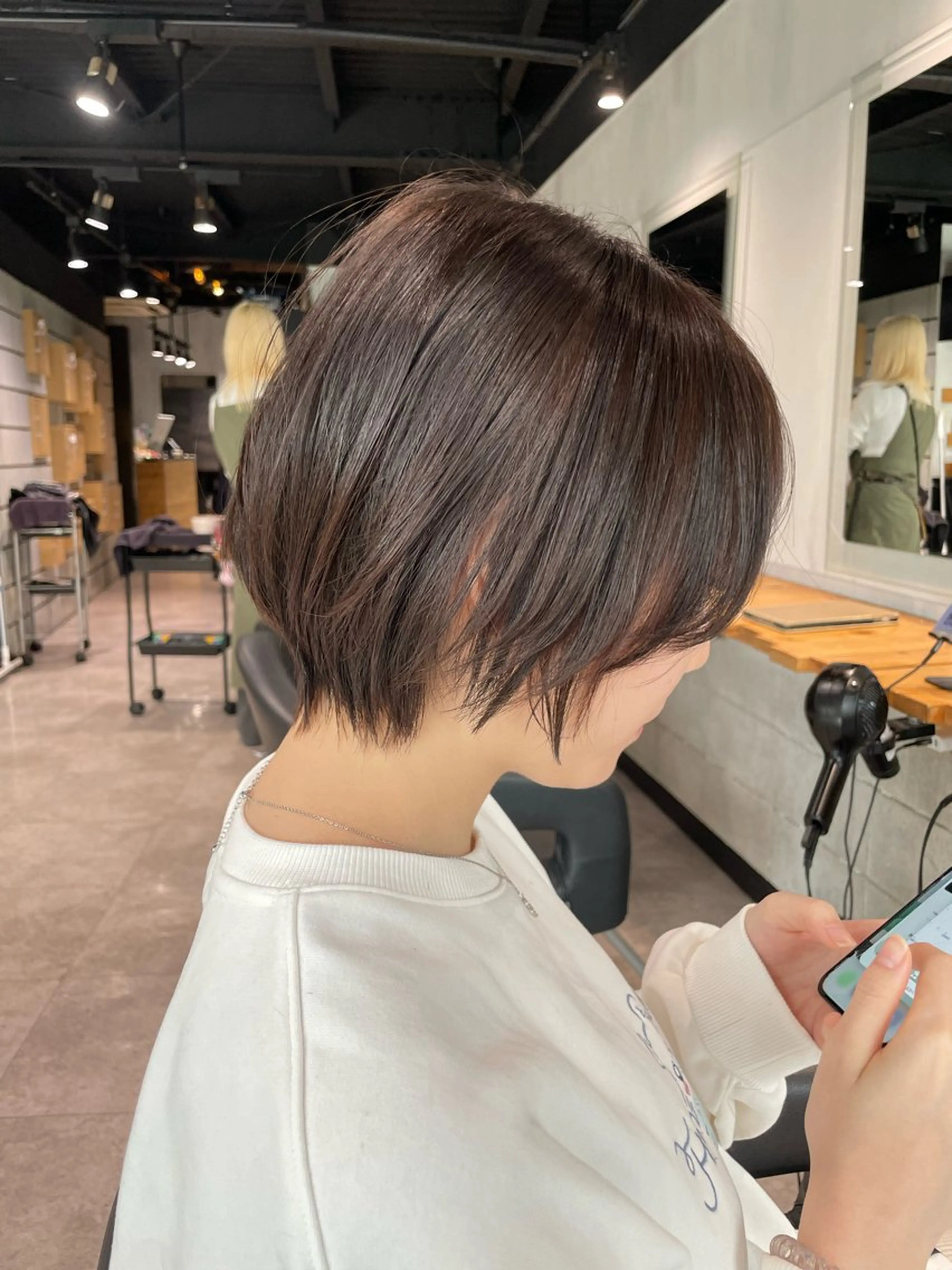 ショート カラー カット ヘアカラー トリートメント ヘッドスパ ヘアセット 🦋ハイトーンボブ ショート🦋トシキのヘアスタイル