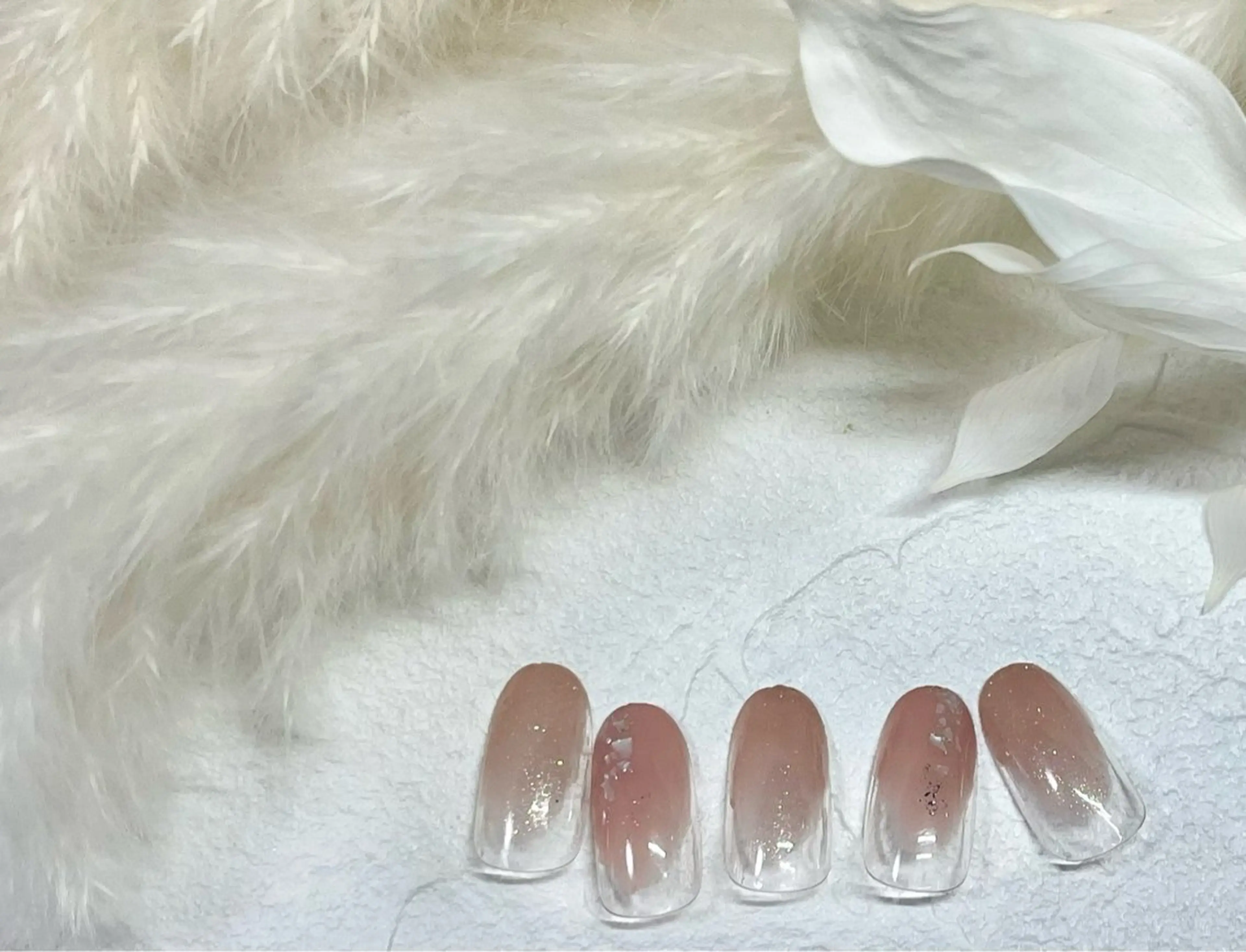 ネイル オーロラネイル フットネイル フレンチネイル ジェルネイル 韓国ネイル kiki nail たまプラーザのネイルデザイン