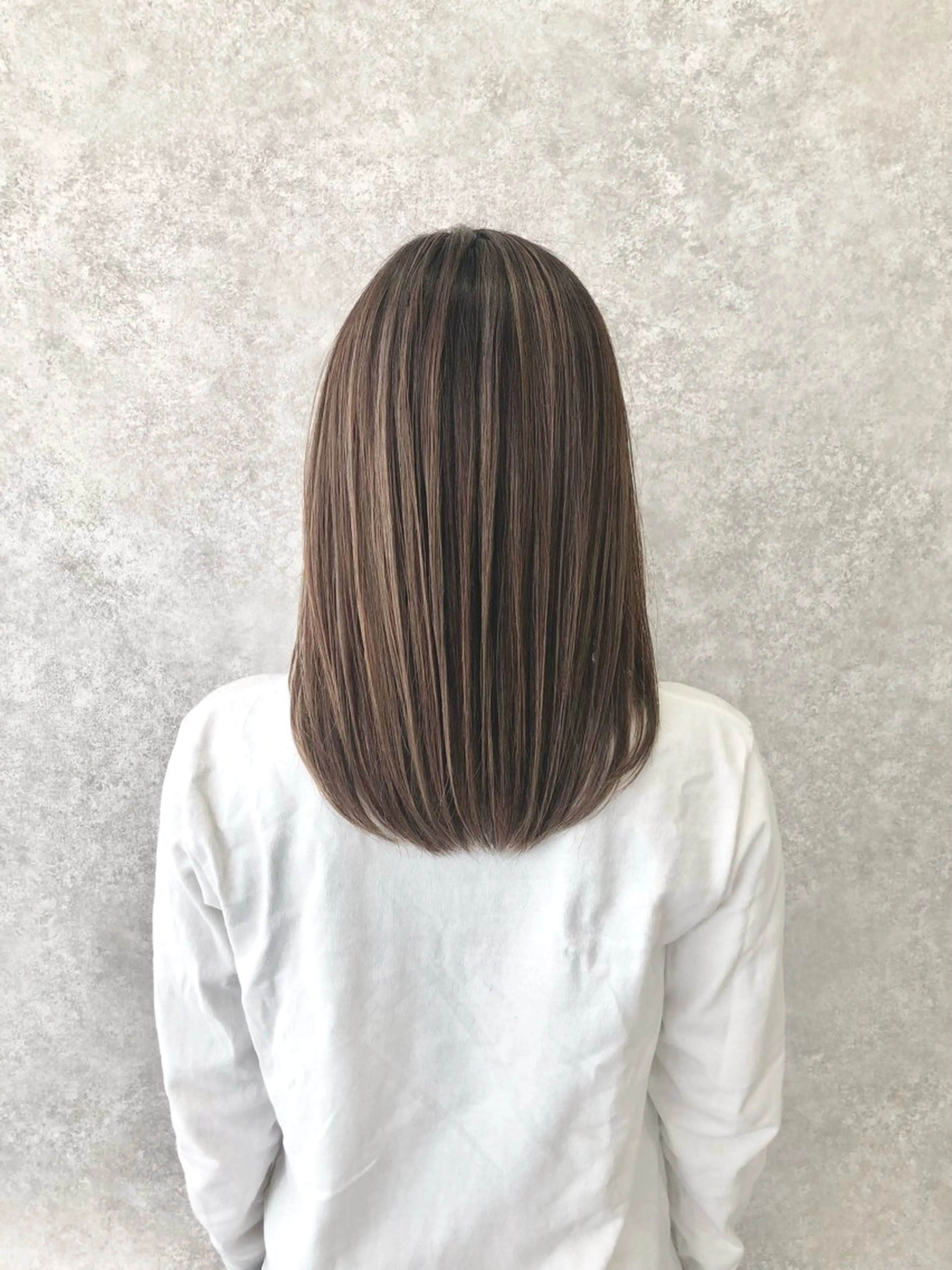 ロング アッシュ 外国人風カラー ハイライト トリートメント 飛田 由貴のヘアスタイル