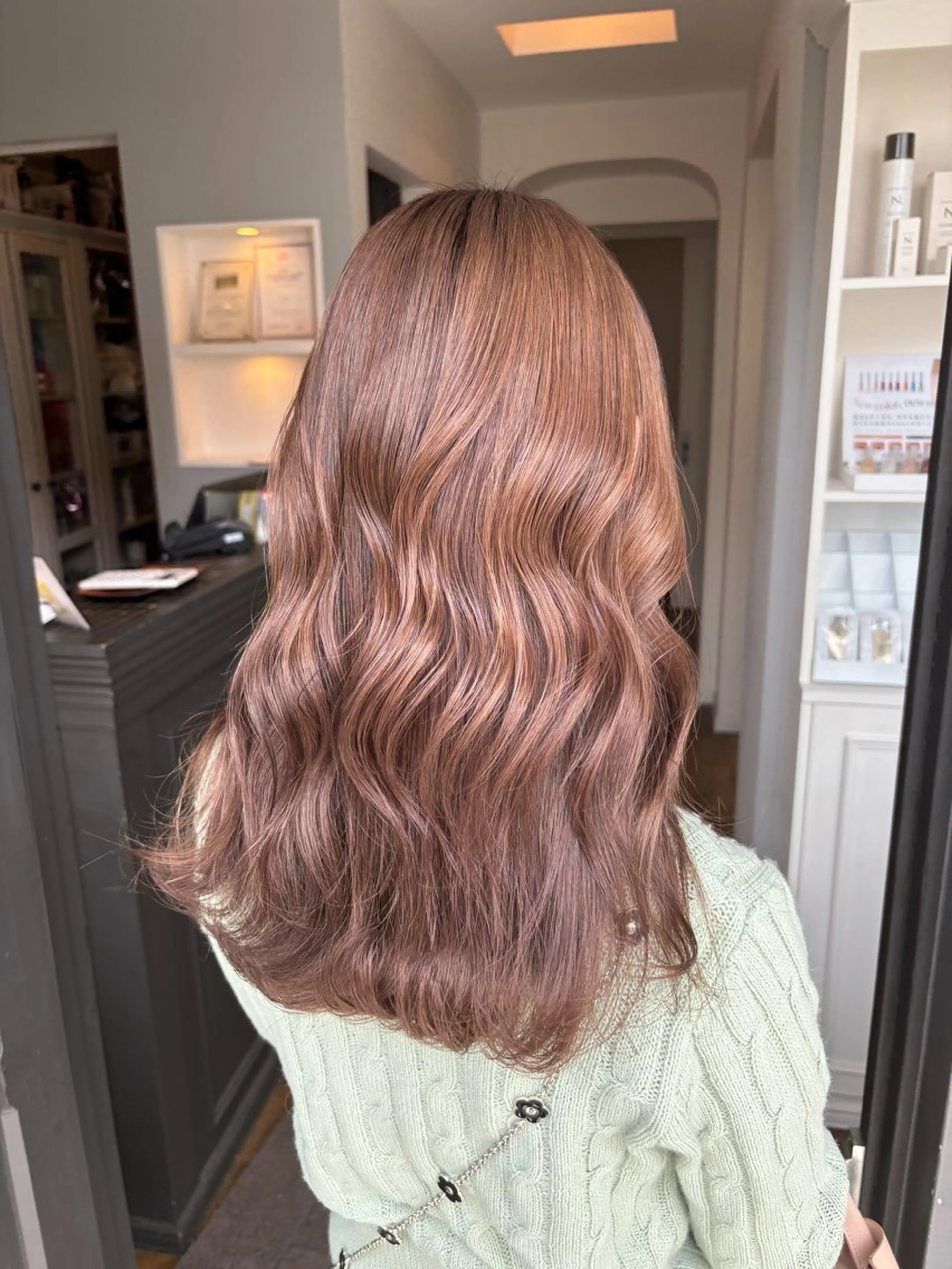ロング カラー ヘアカラー トリートメント 栗林 茉那のヘアスタイル