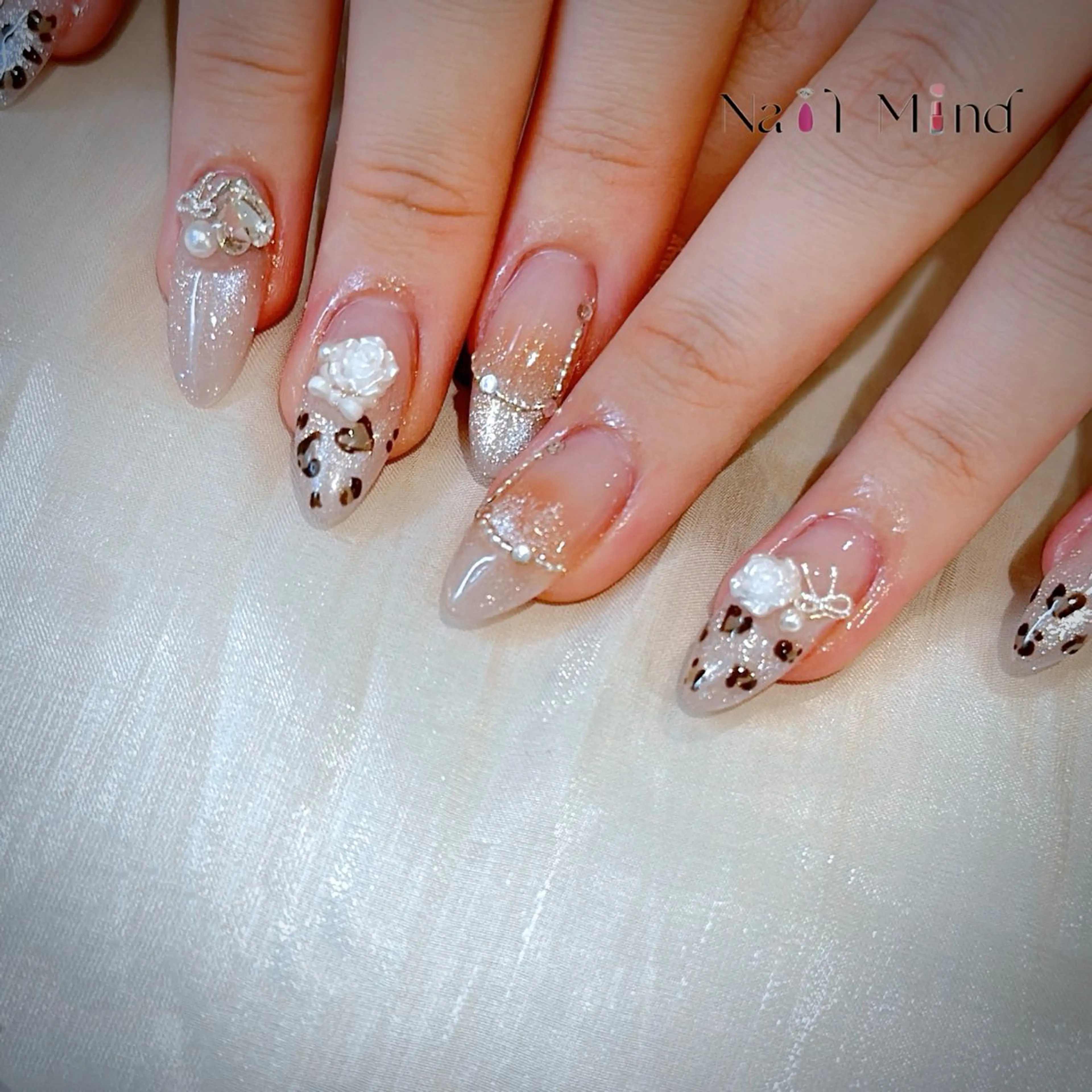 ネイル アニマル柄 マグネットネイル リボン ハンドネイル Nail Mind (NaONail）のネイルデザイン