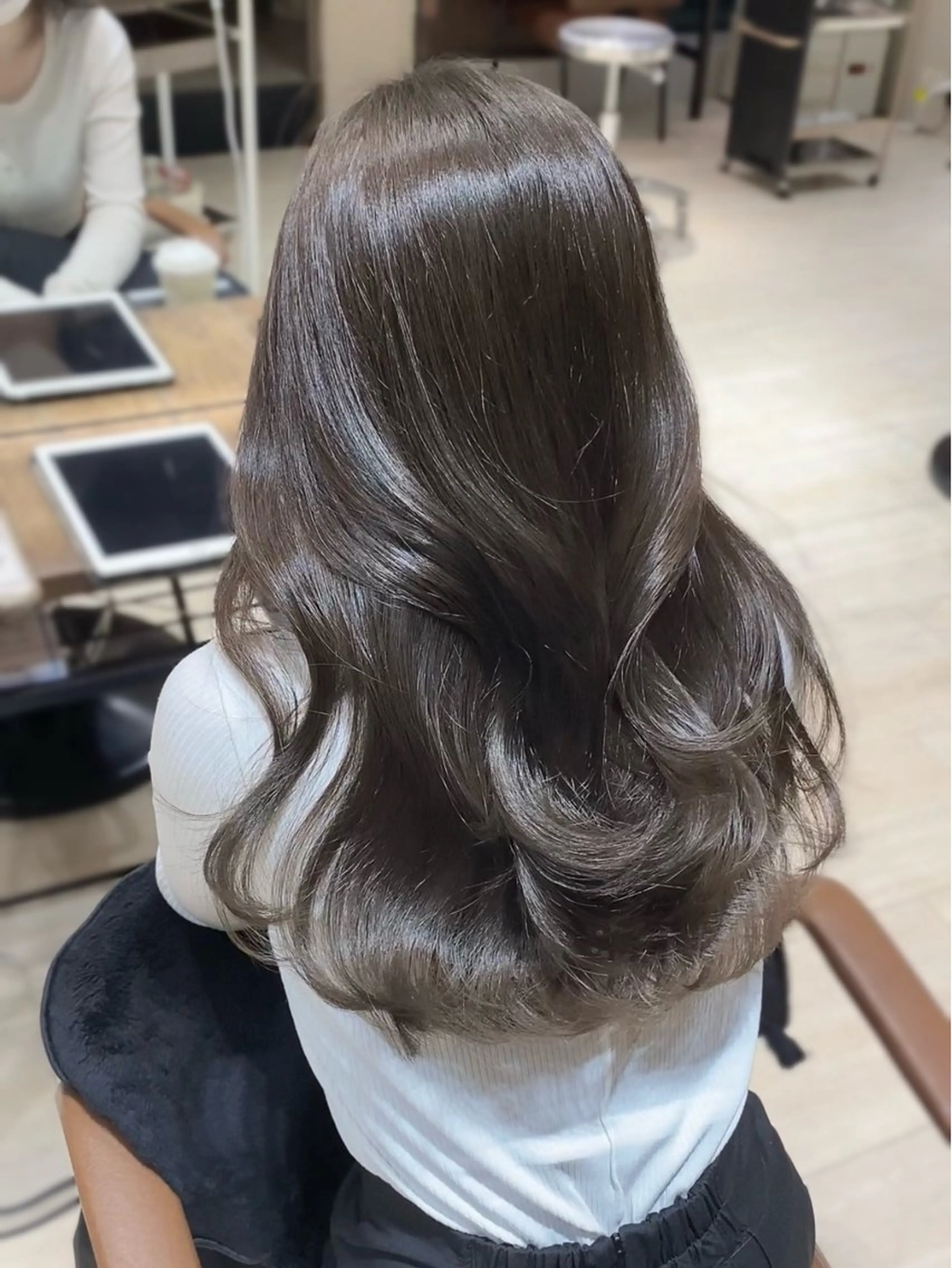 ミディアム カラー ヘアアレンジ カット ヘアカラー トリートメント 最小顔周りカット/ くびれヘア/窪田洸希のヘアスタイル