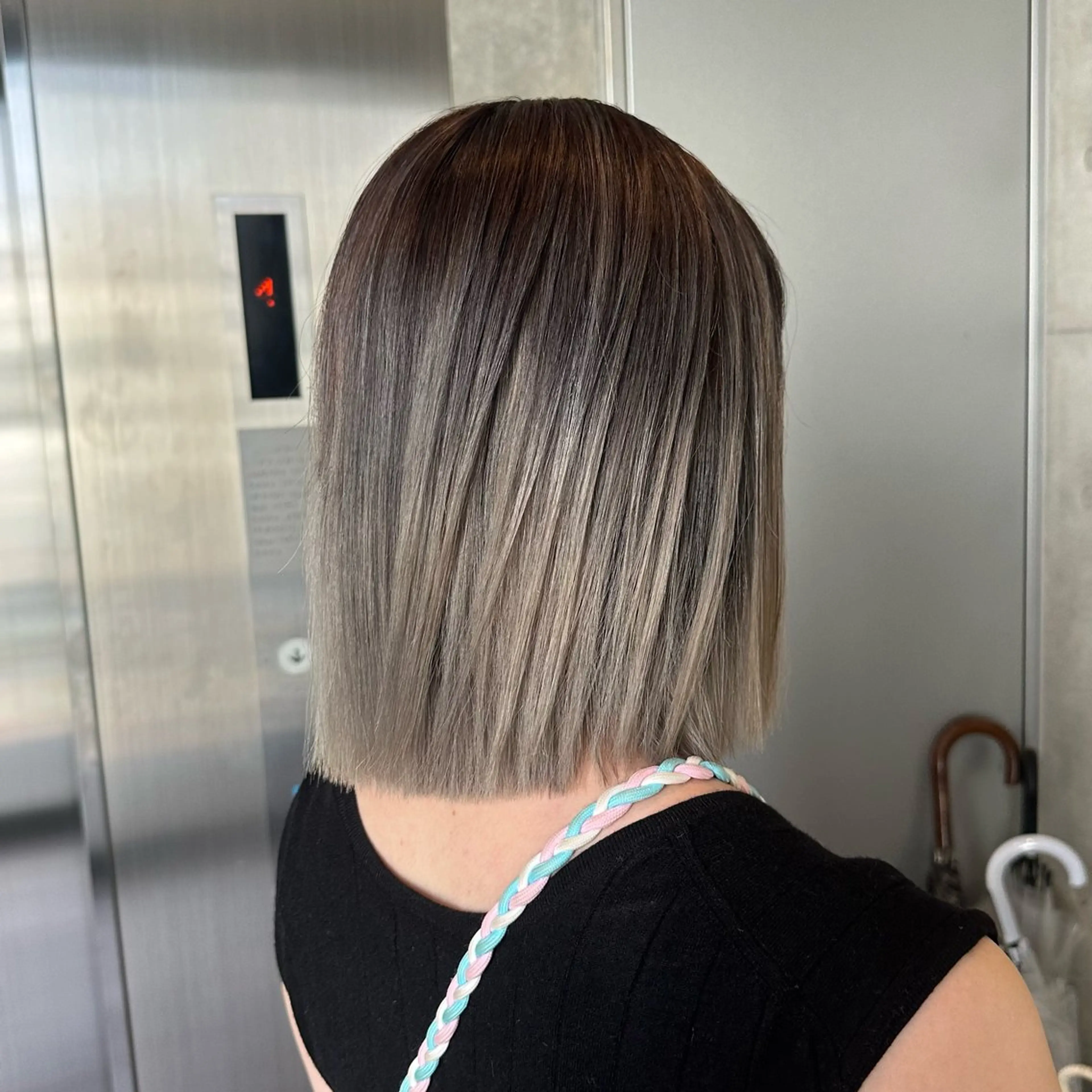 ミディアム ︎🤍W color MIYU‎🤍のヘアスタイル