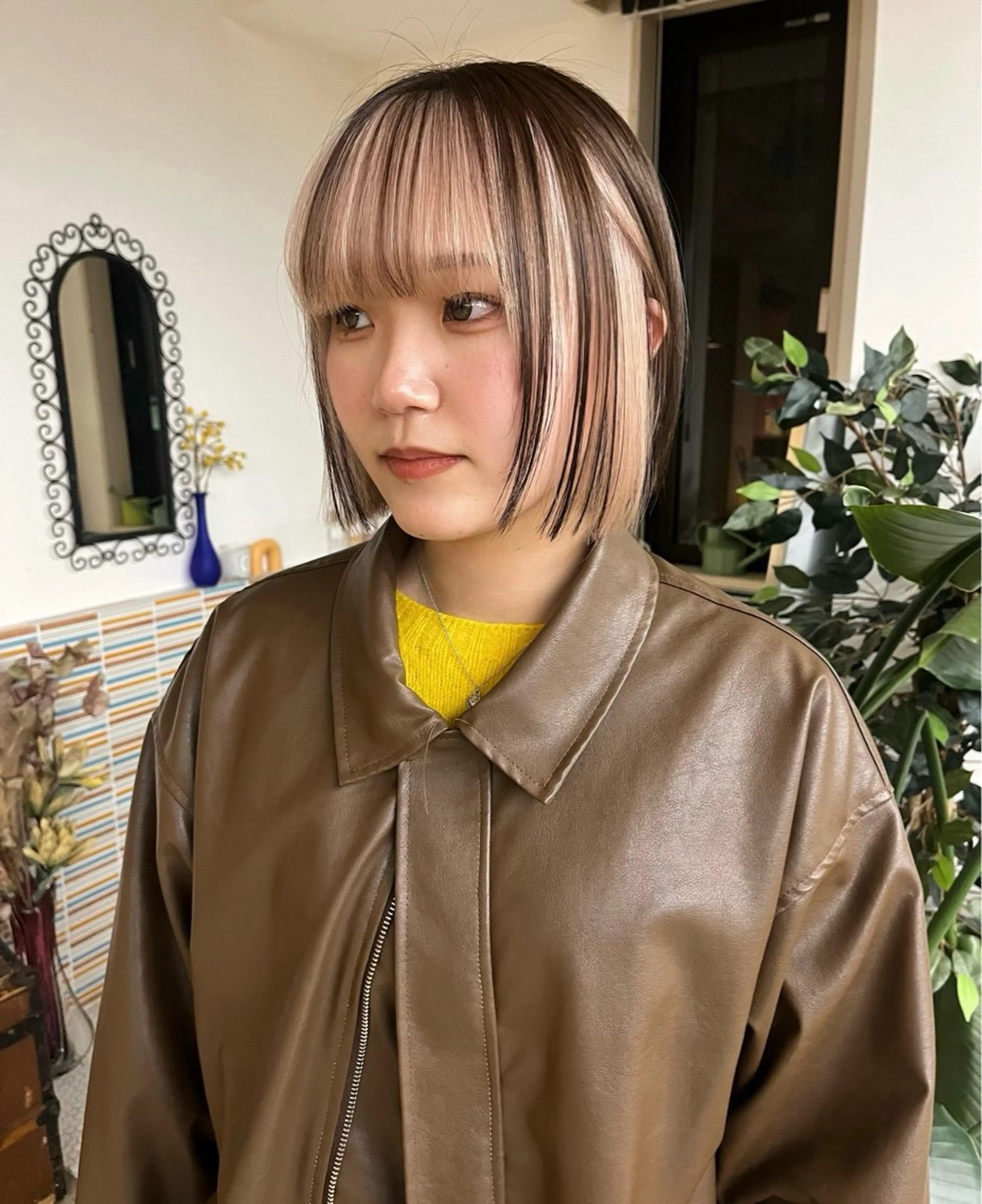 ミディアム カラー ミストバング ブリーチ ケアブリーチ  フェイスフレーミング ハイトーンカラー カット ヘアカラー トリートメント 🩷ハイトーン透明感 レイヤー🩷ユリカのヘアスタイル