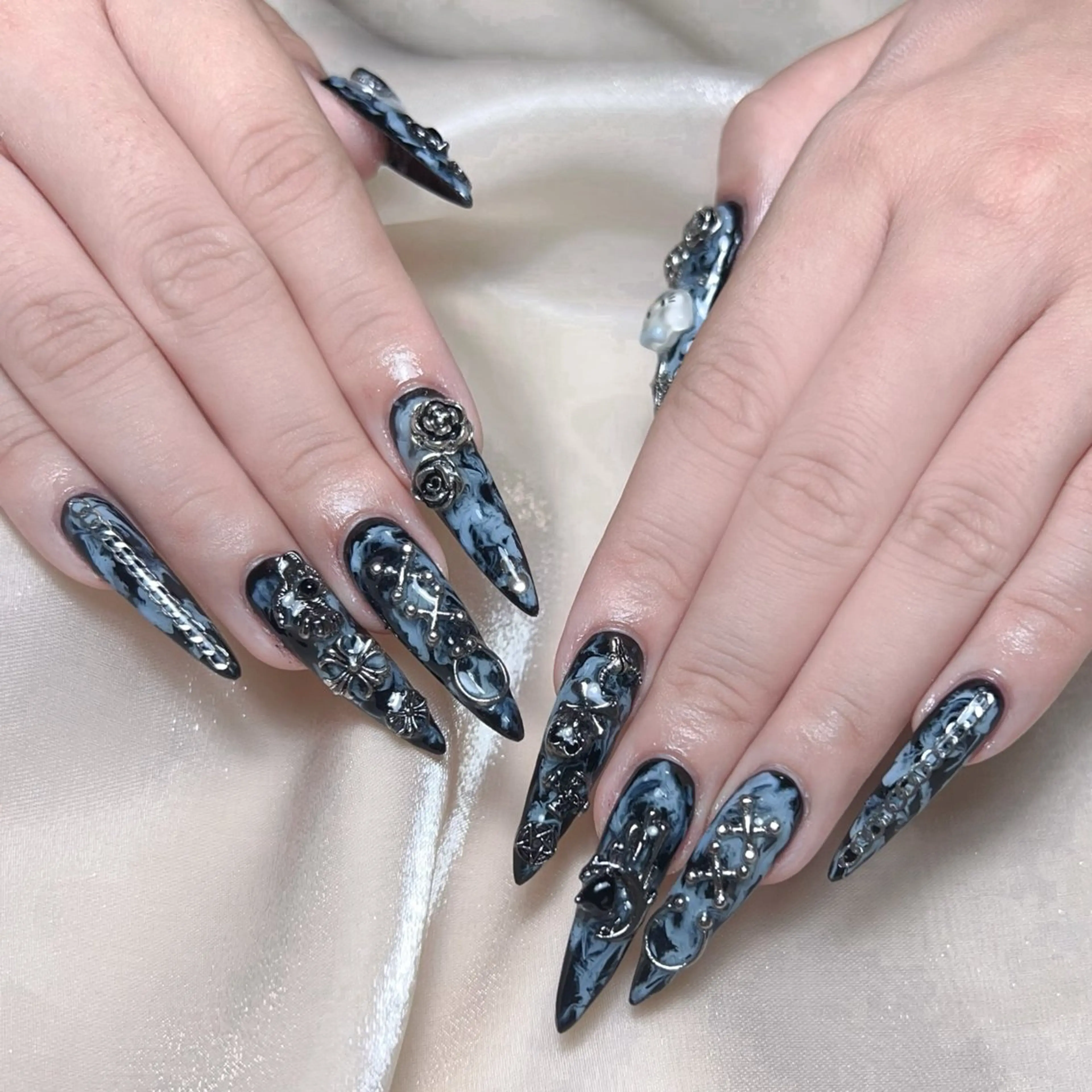 ネイル ハンドネイル NAILサロン 木にいるのネイルデザイン