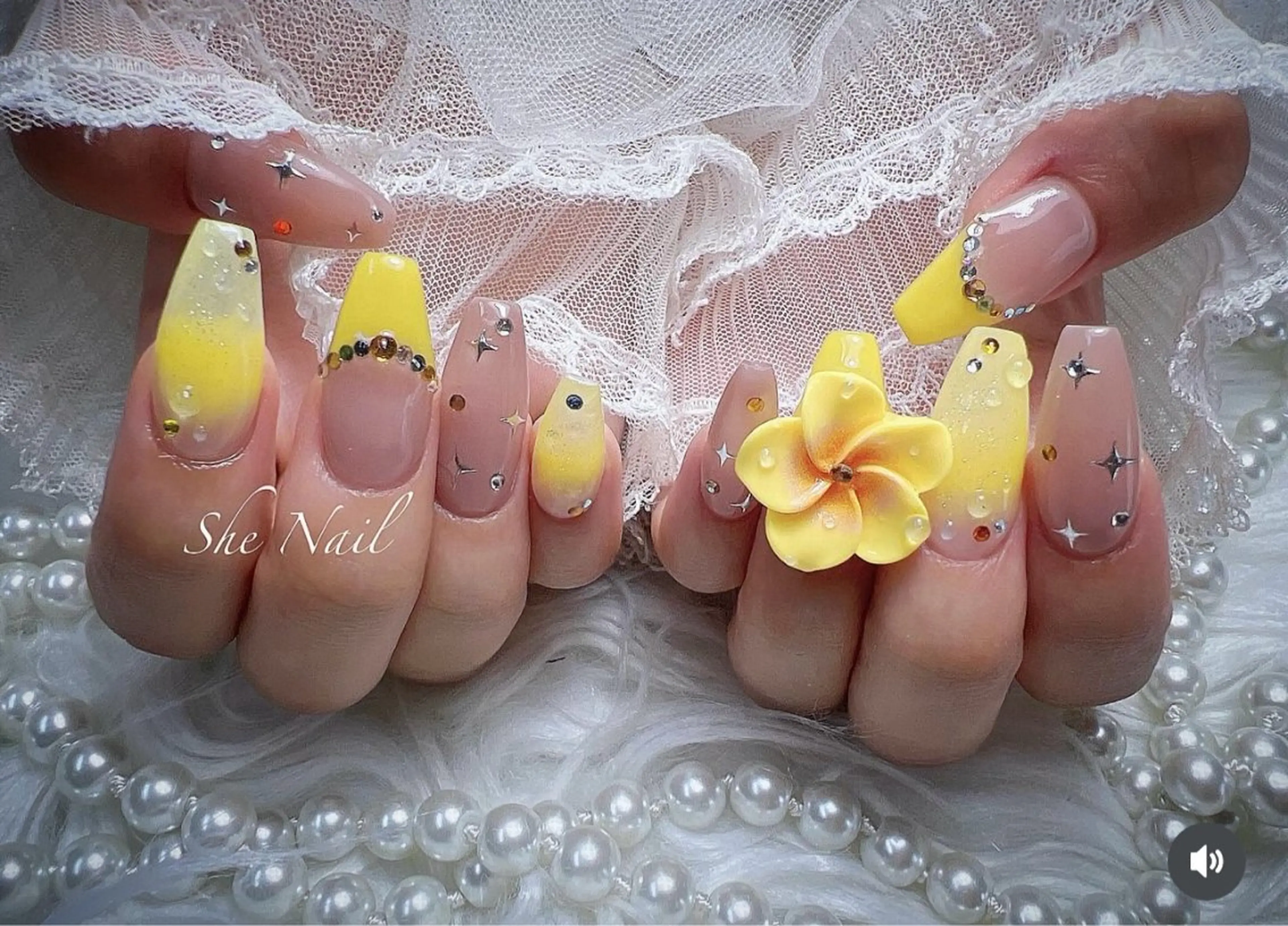 ネイル チークネイル 長さ出し フレンチネイル ガラスフレンチ マグネットネイル ハンドネイル She   Nail所属・ISA_ BELLAのネイルデザイン