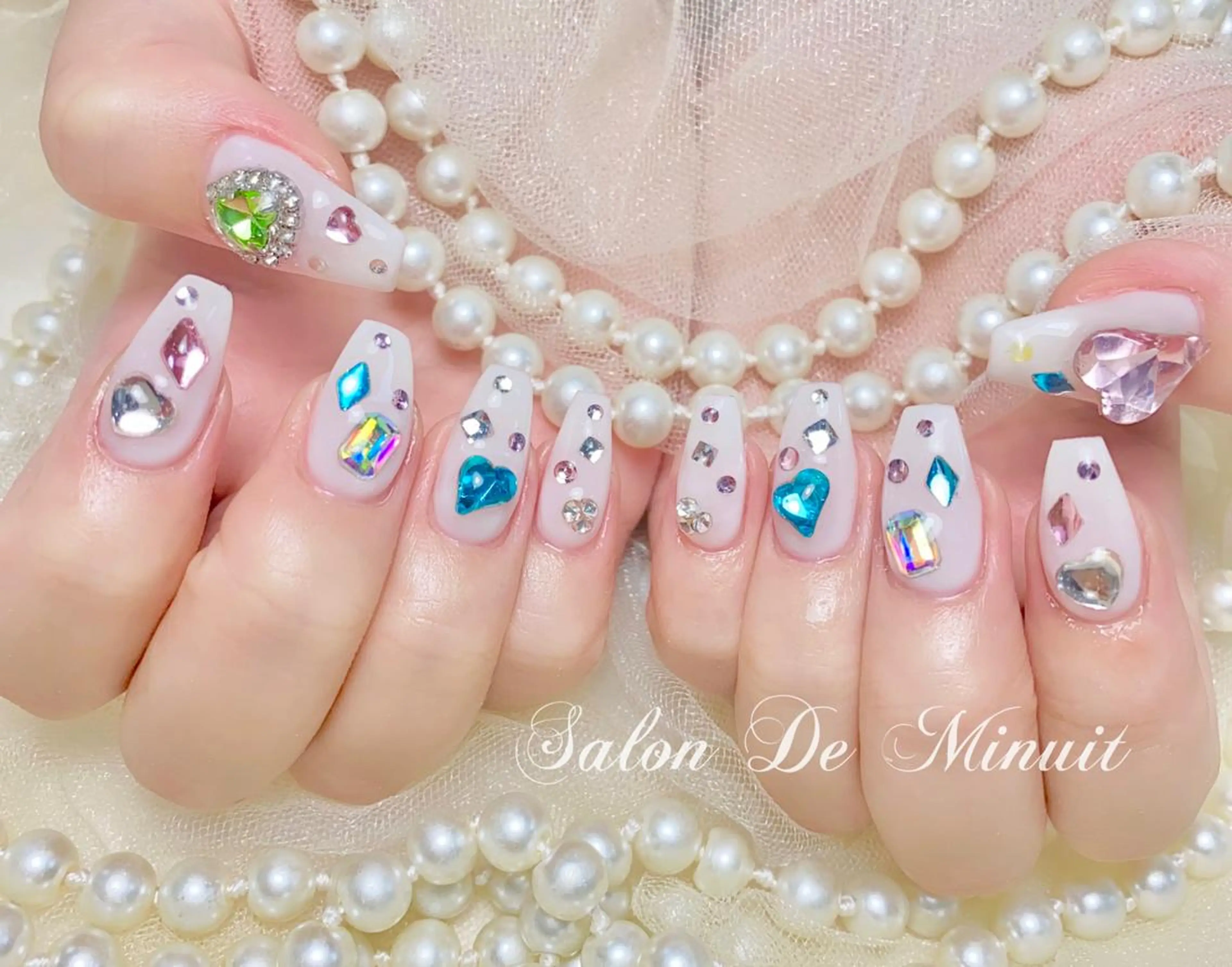 ネイル ハンドネイル ハンドケア Salon de Minuit🦩のネイルデザイン