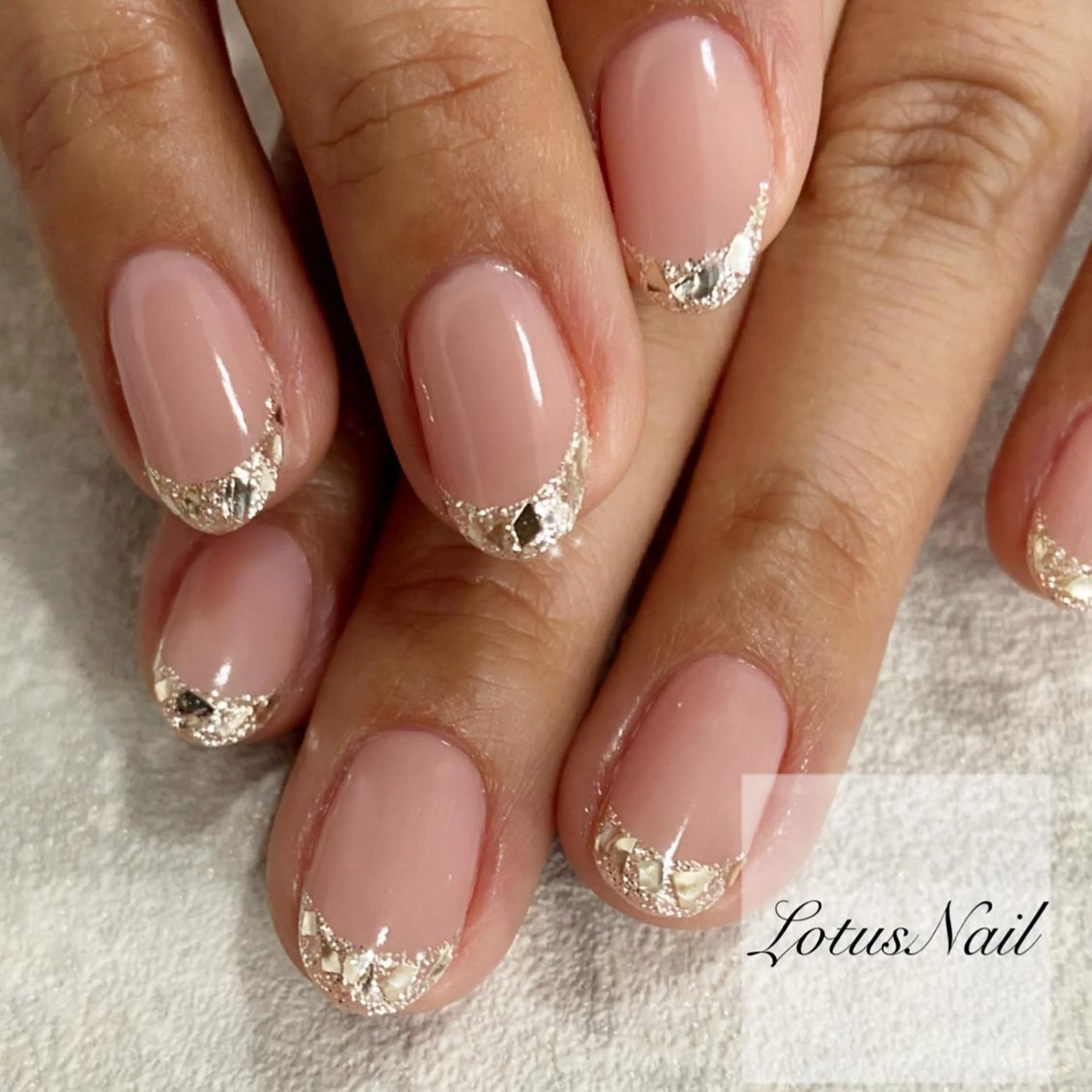 ネイル フレンチネイル ガラスフレンチ Lotus Nailのネイルデザイン