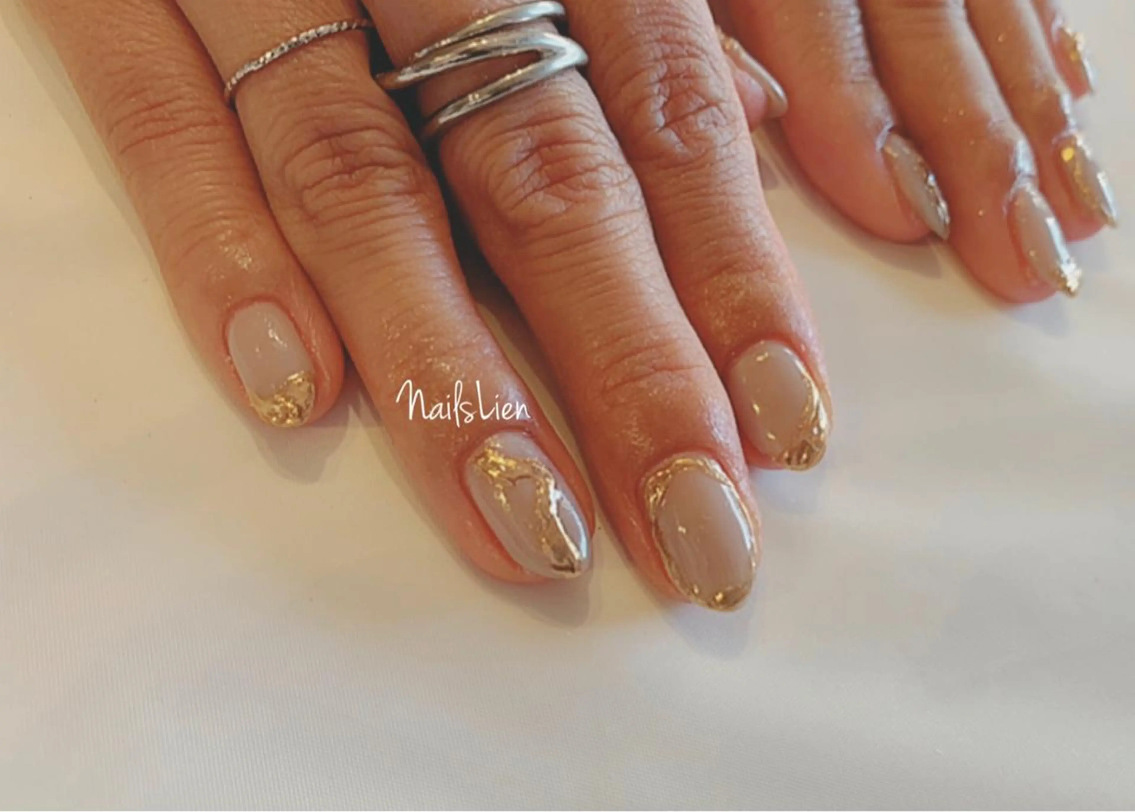 ネイル ミラーネイル ワンカラーネイル 凛 リンのネイルデザイン