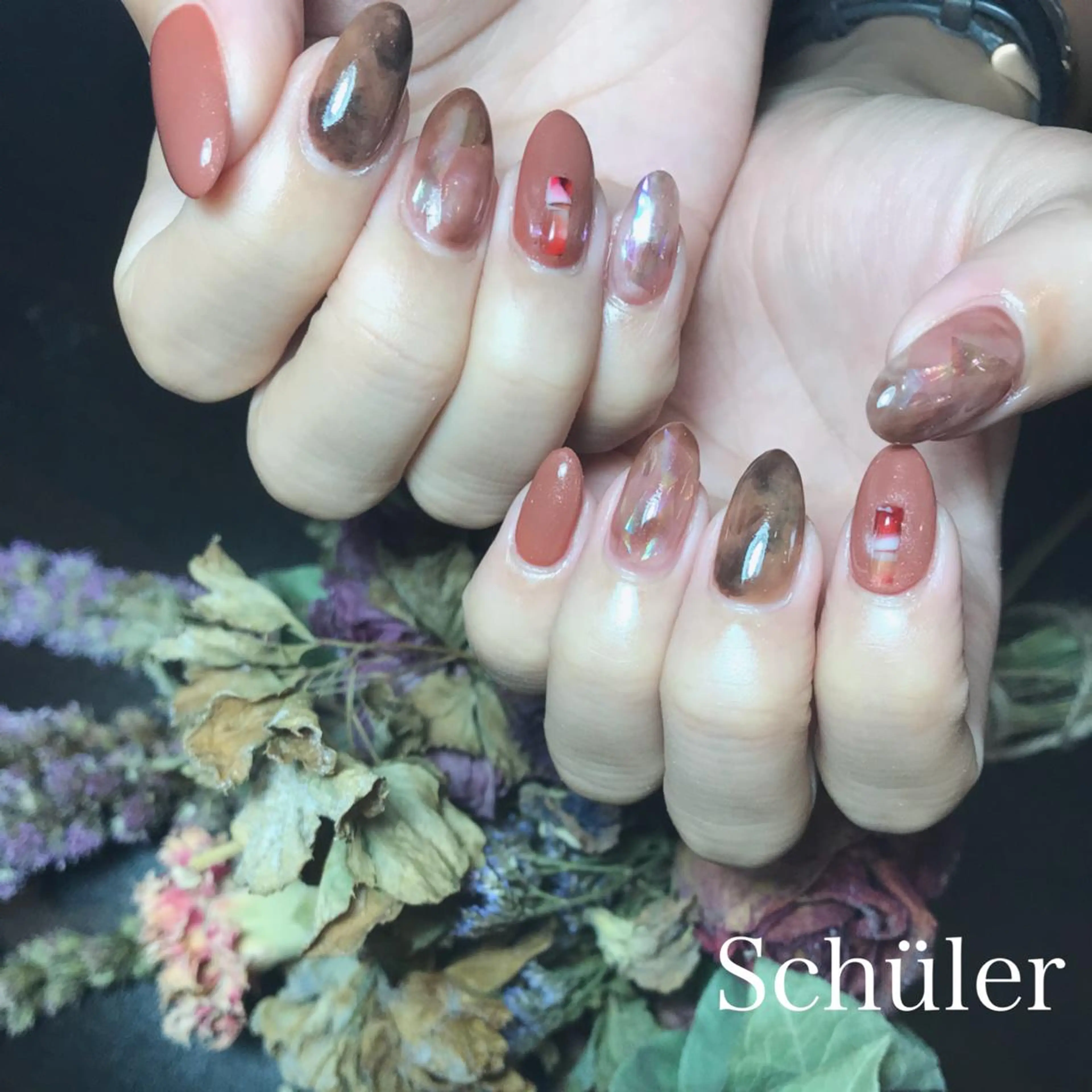 ネイル Schüler所属・野内 まきのネイルデザイン