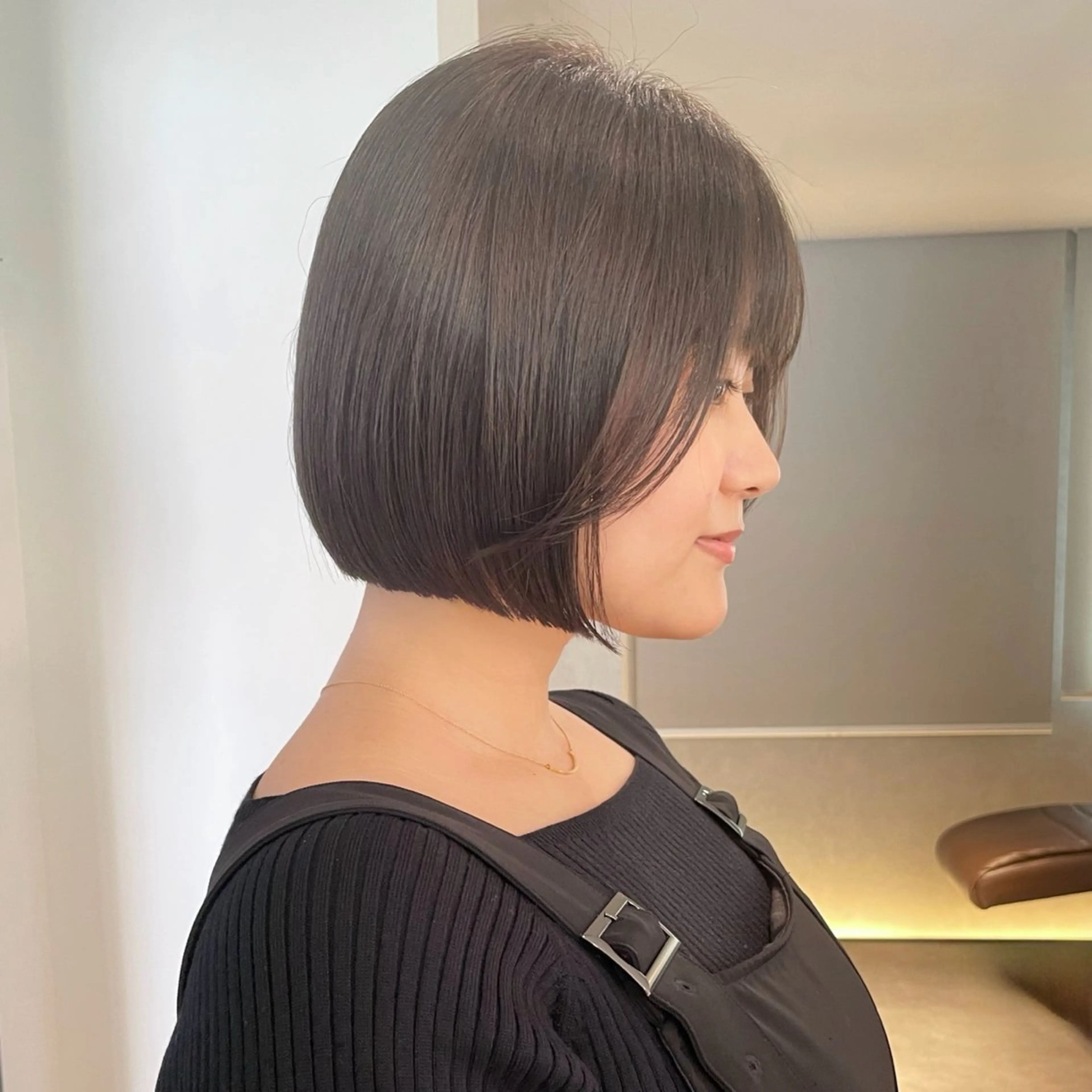 ショート カラー 切りっぱなしボブ ハイトーンカラー ボブ ショートヘア GO TODAY シェアサロン 原宿Verno店所属・ブリーチ/髪質改善/ ボブ特化/よしきのヘアスタイル