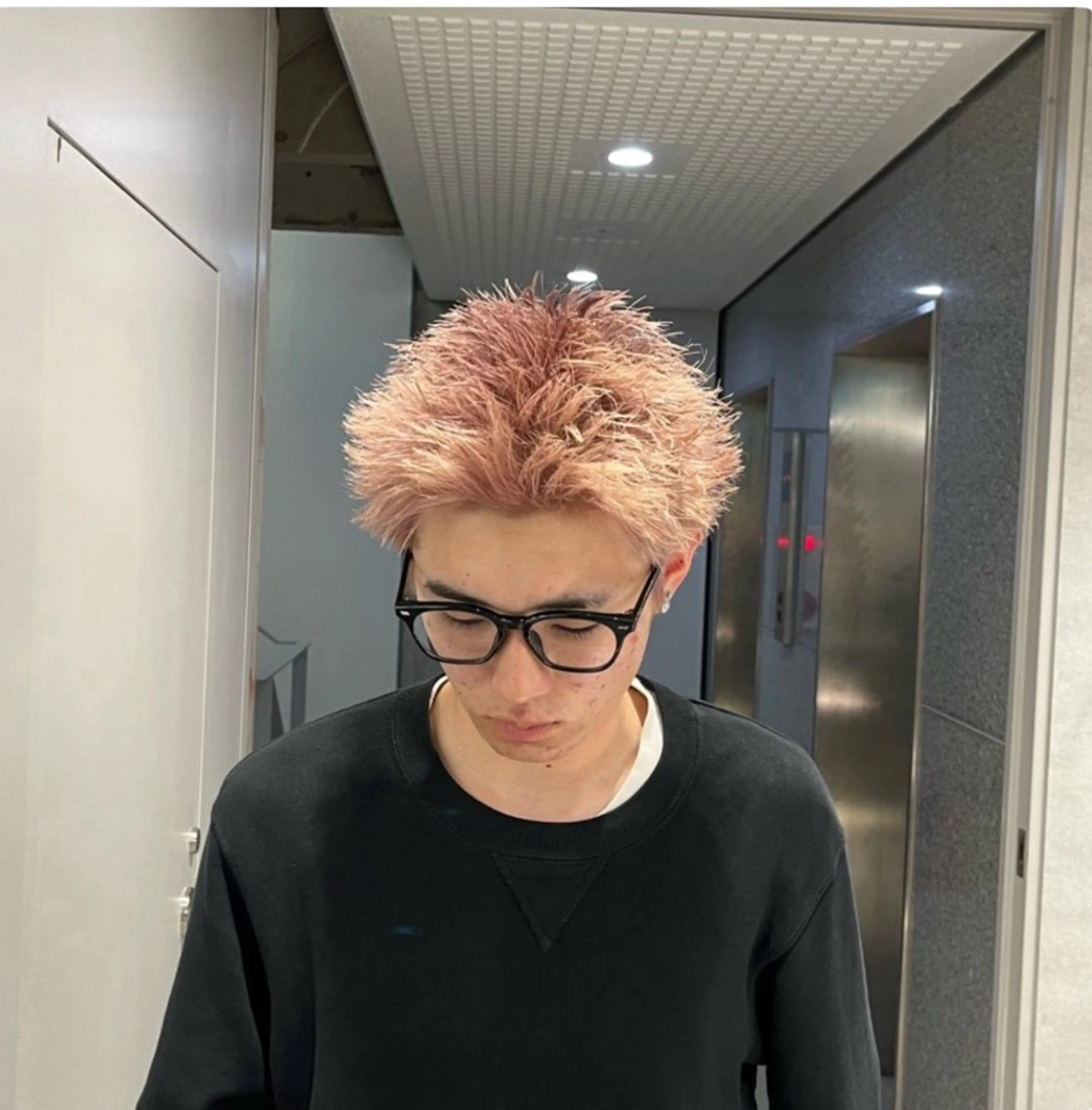 ショート カラー パーマ メンズ メンズブリーチ ベージュカラー ブリーチ ピンクカラー ピンクベージュ カット ヘアカラー 🔥スパイキー 特化🔥菊水皐暉🔥のヘアスタイル