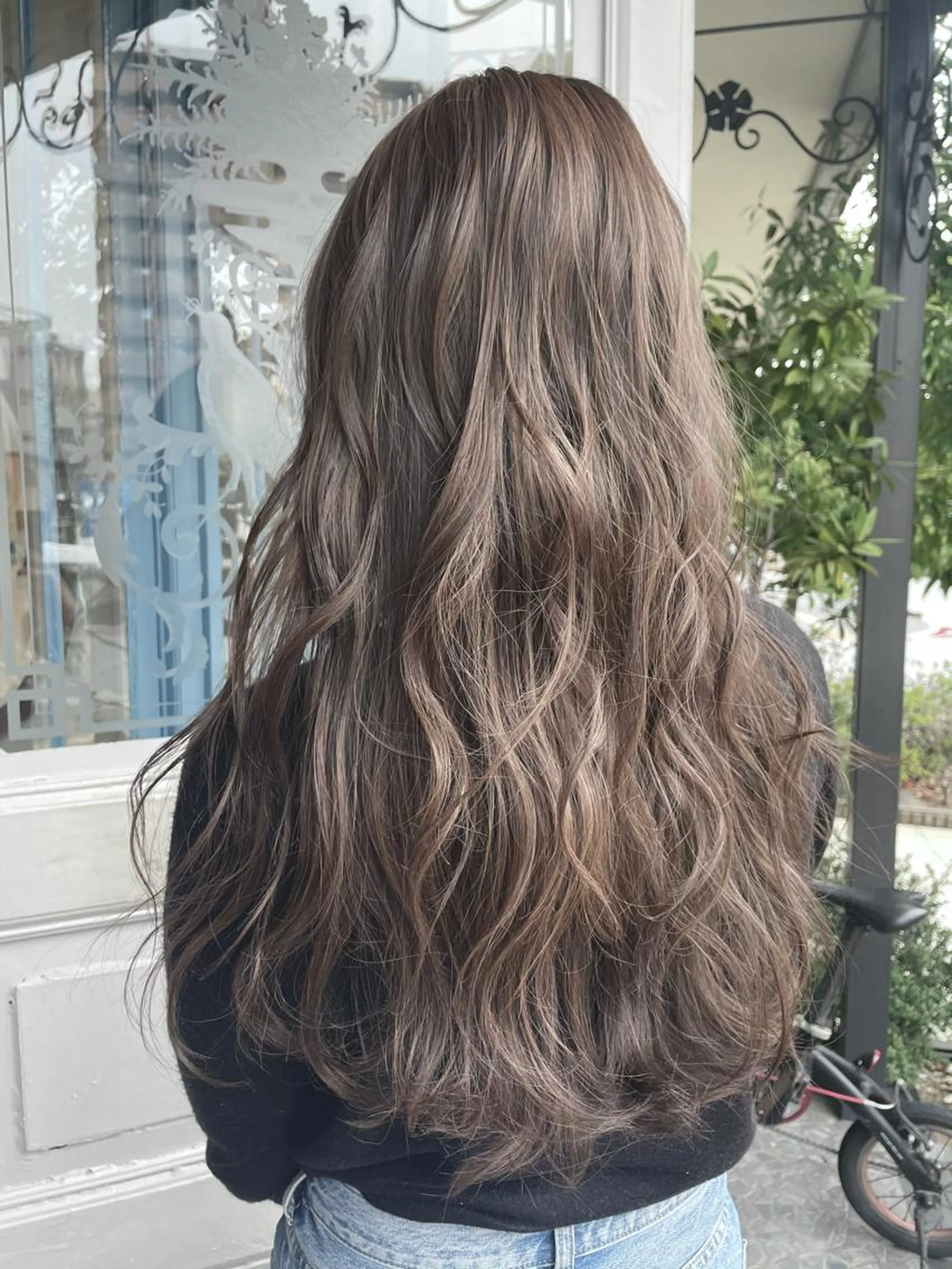 平時限定！カット＋艶カラー&艶トリートメント😍💜の写真