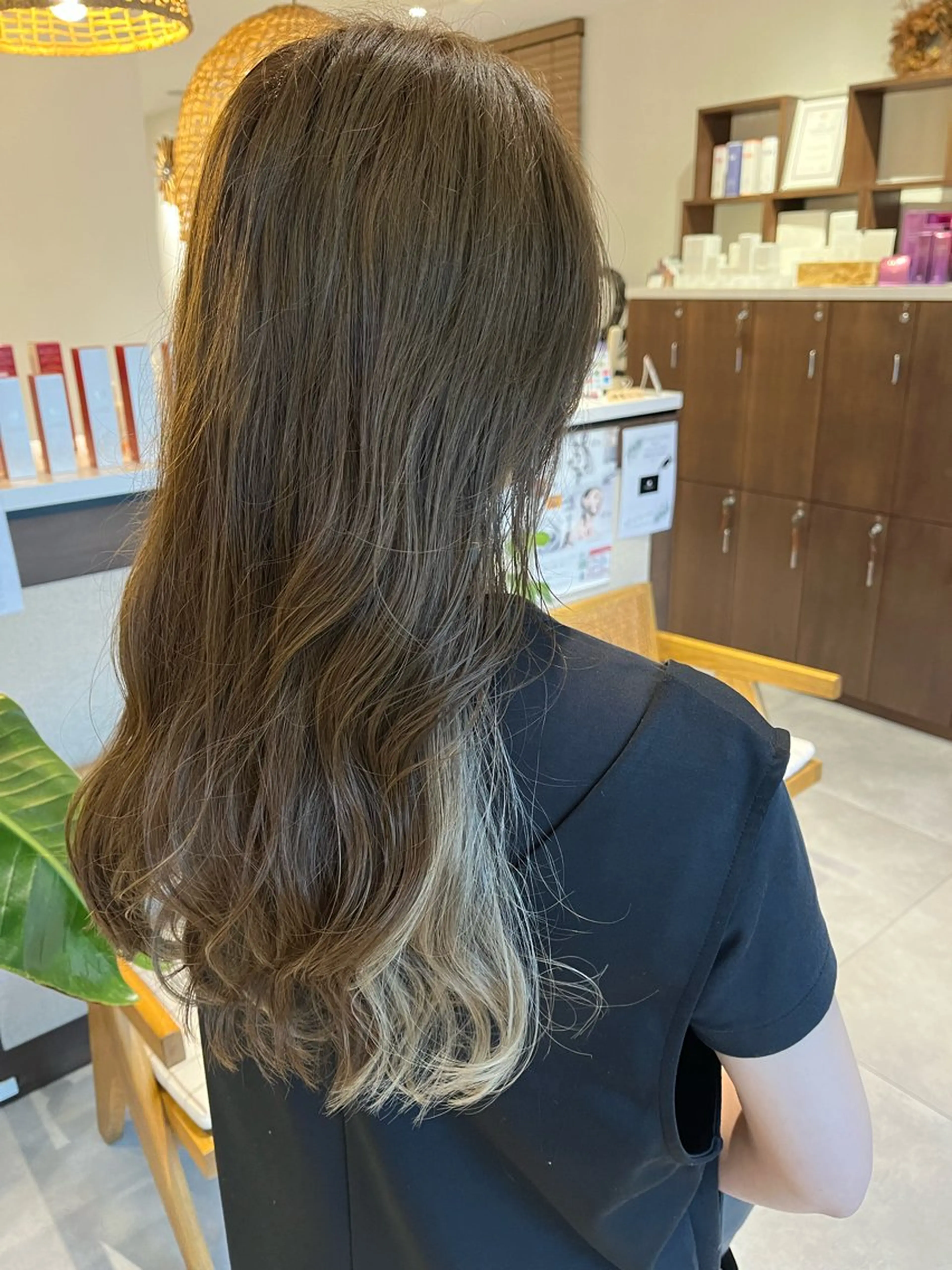 ロング カラー ヘアカラー 和田 琉々香のヘアスタイル