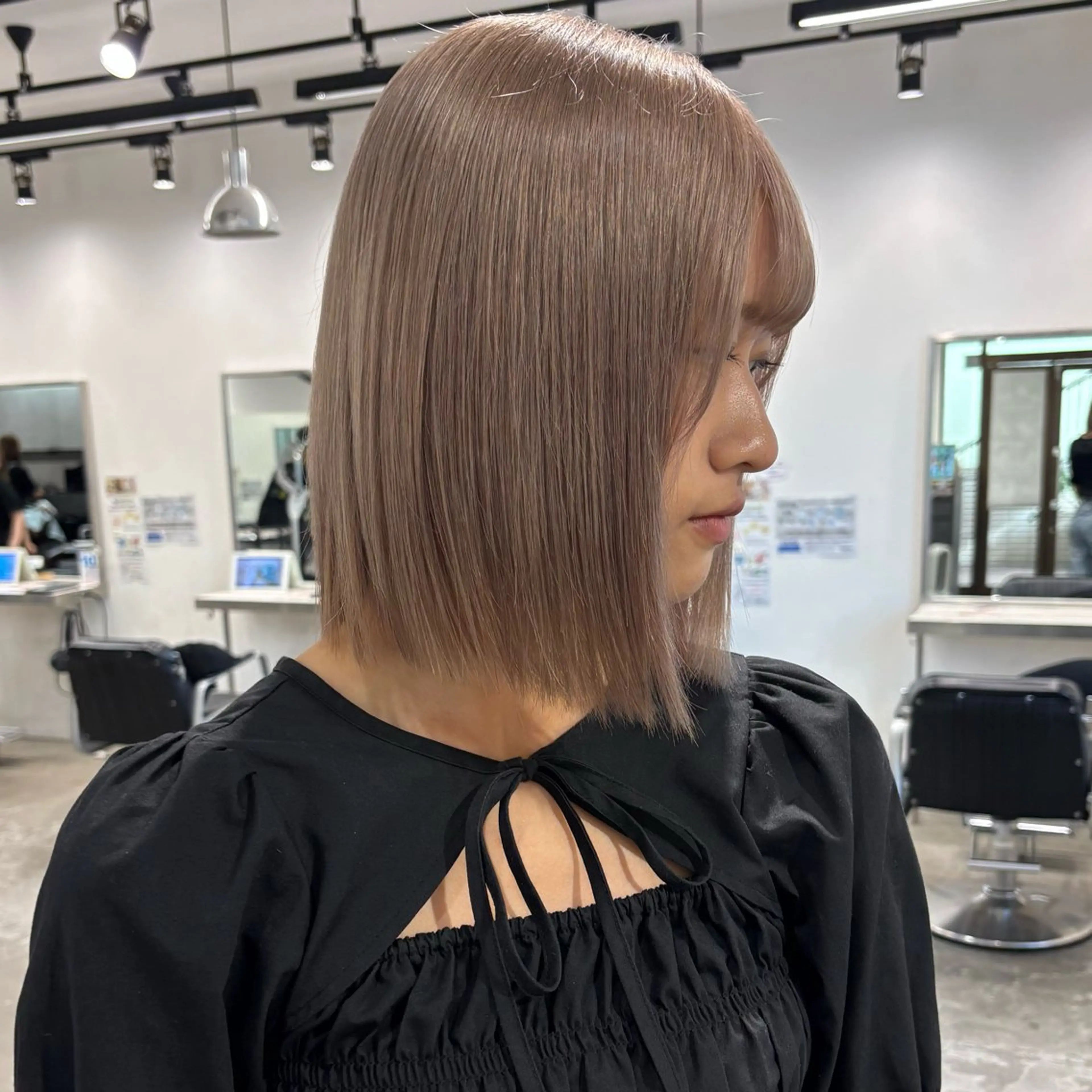 ミディアム カラー カット ヘアカラー トリートメント 髪質改善/縮毛矯正/ 暖色カラー🎀🪞のヘアスタイル