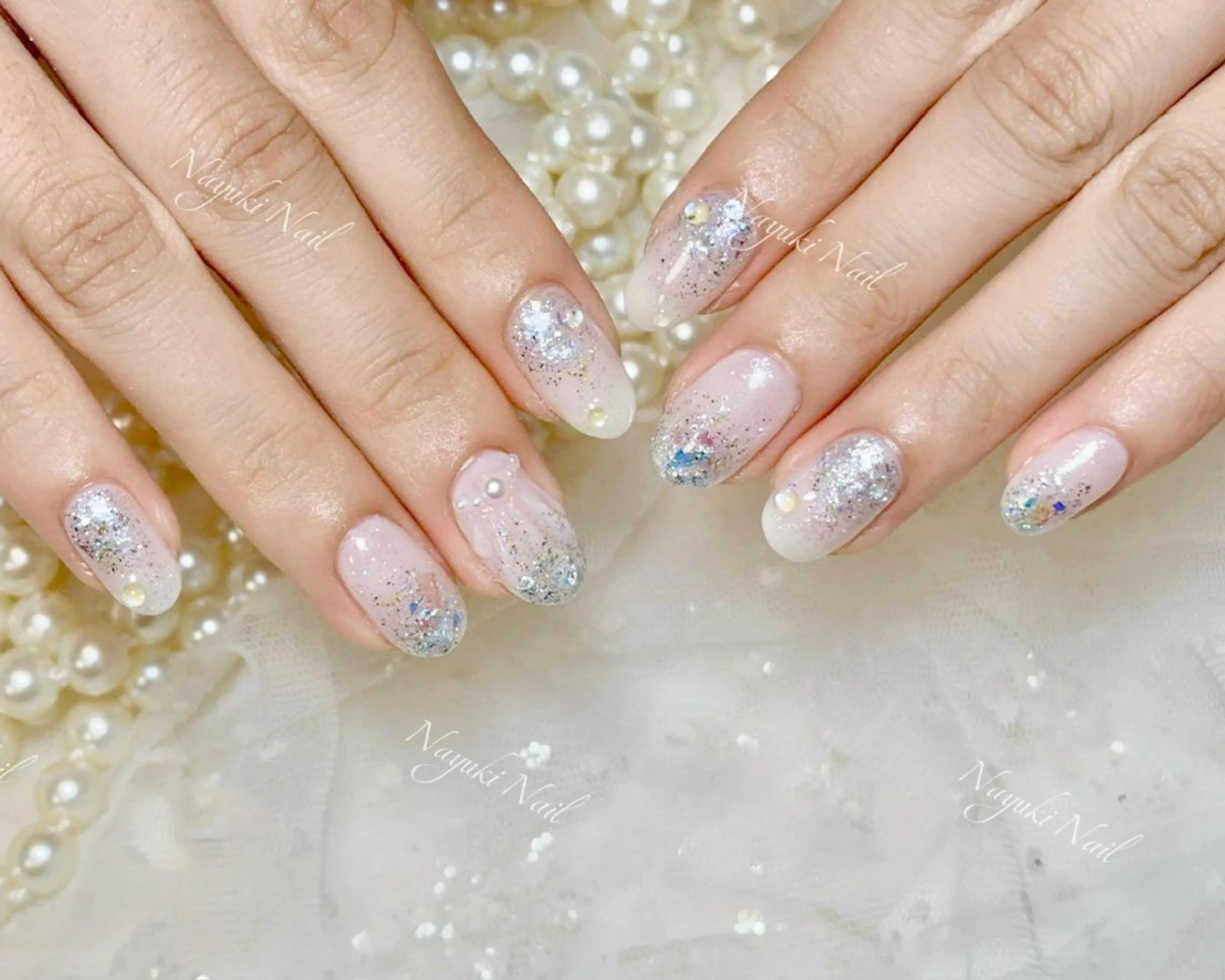 ネイル 🦋 Queenieのネイルデザイン