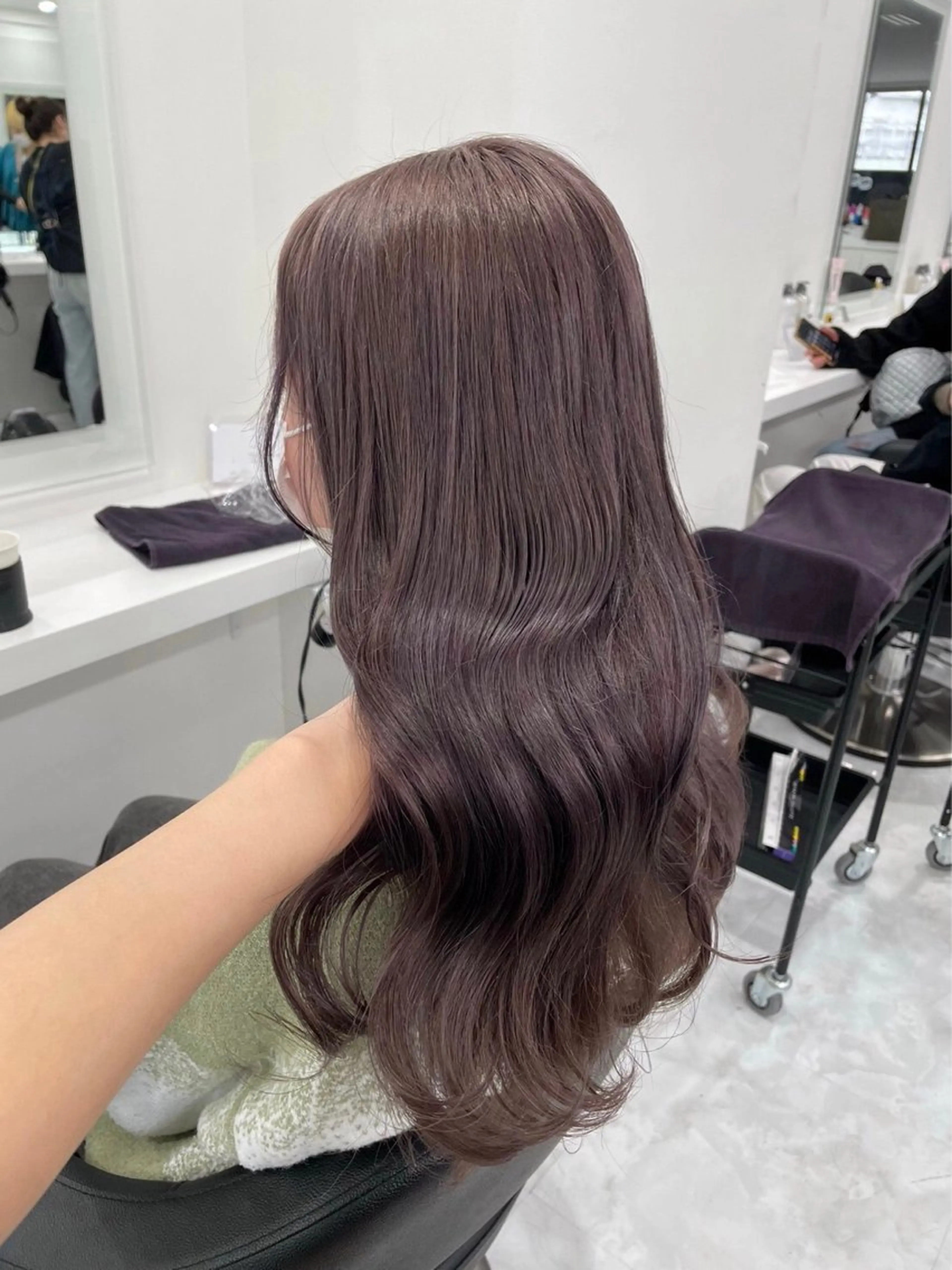 ロング カラー ヘアアレンジ 柔らかブラウン♡ うる艶ヘア♡yumiのヘアスタイル