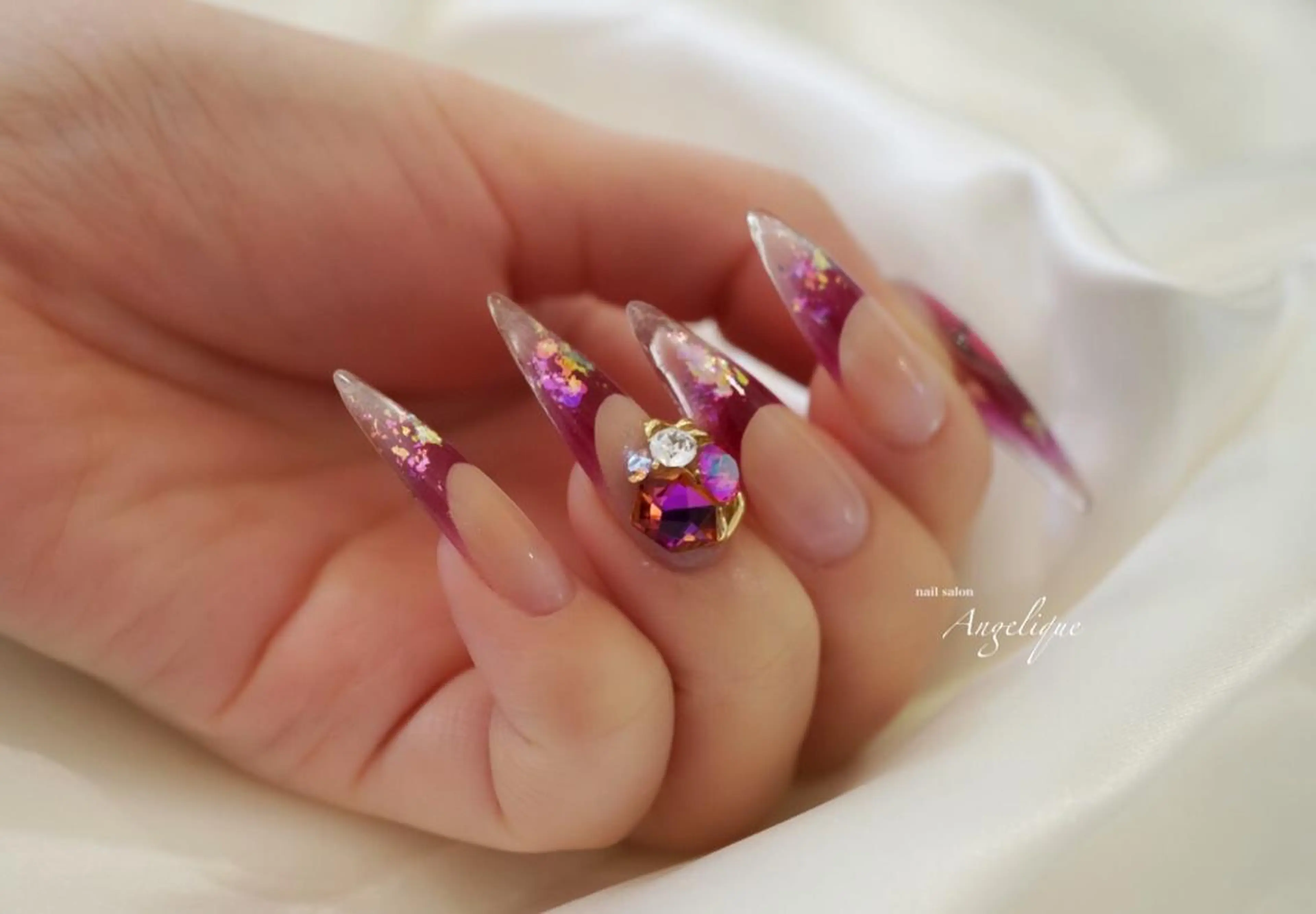ネイル ホログラムネイル Angelique所属・Nail salon Angeliqueのネイルデザイン