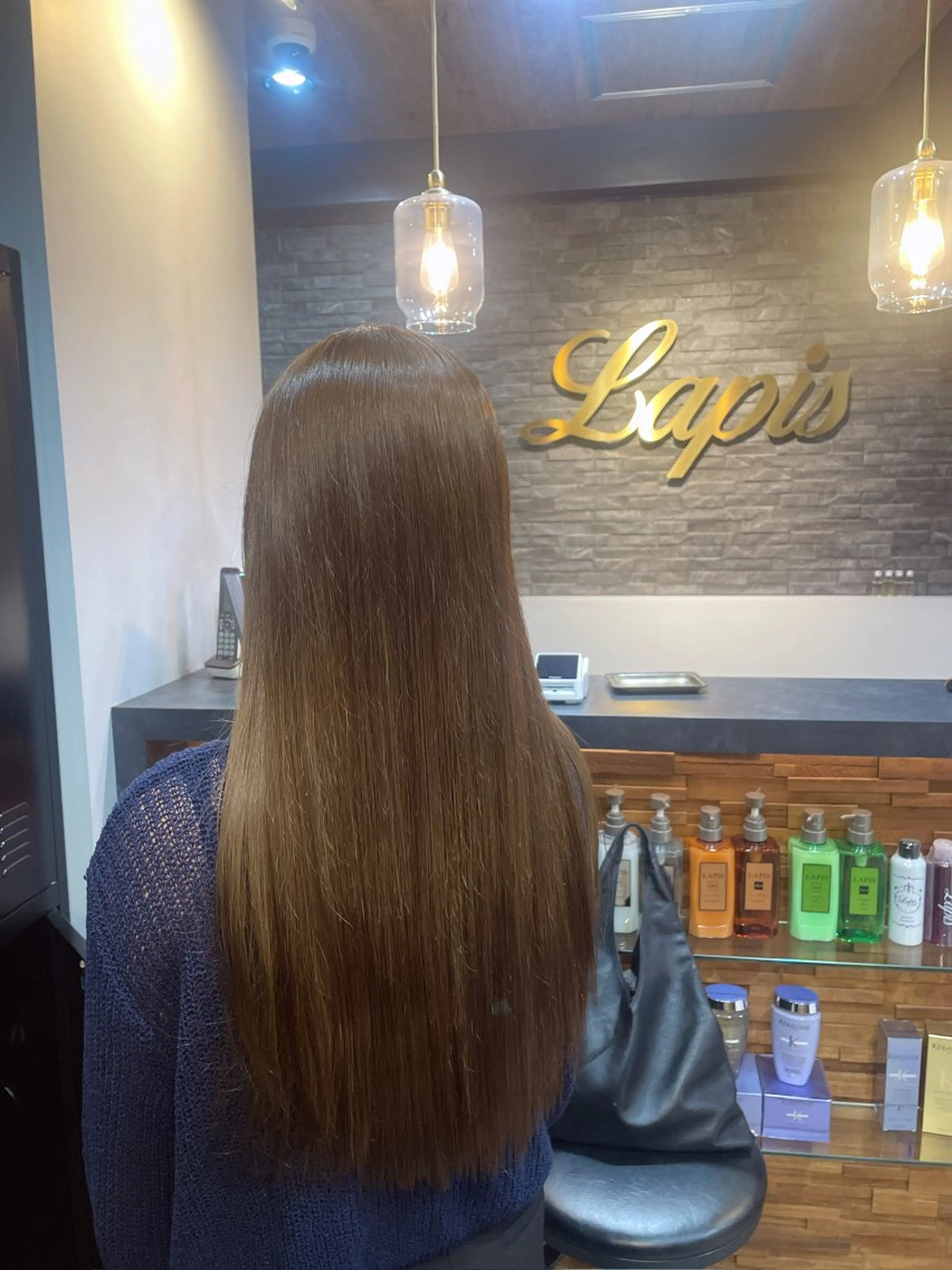 ロング lapis  Rie シールエクハイトーンのヘアスタイル