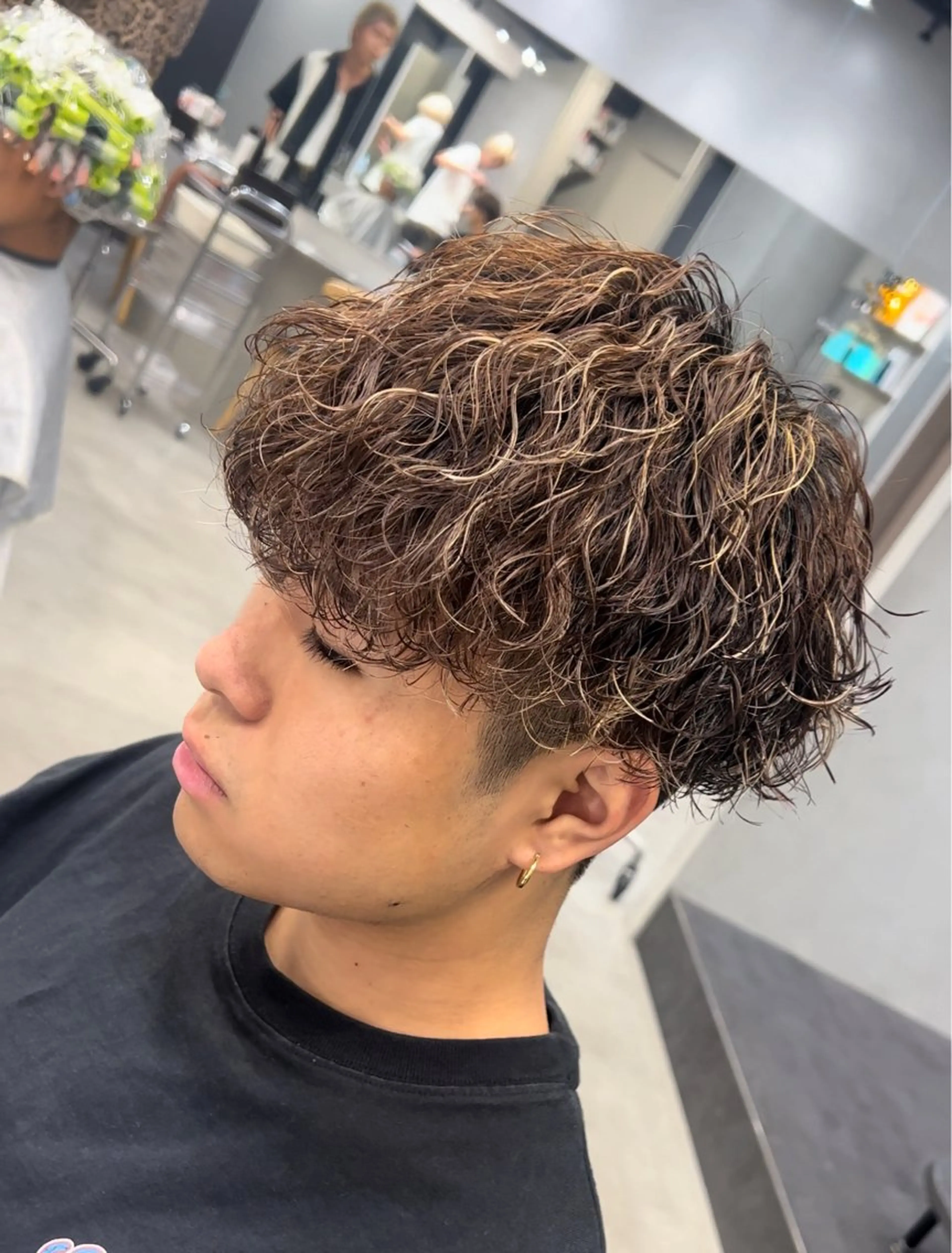 カラー パーマ メンズ メンズパーマ ツイストスパイラルパーマ 波巻きパーマ ニュアンスパーマ スパイラルパーマ fifth リュウセイのヘアスタイル