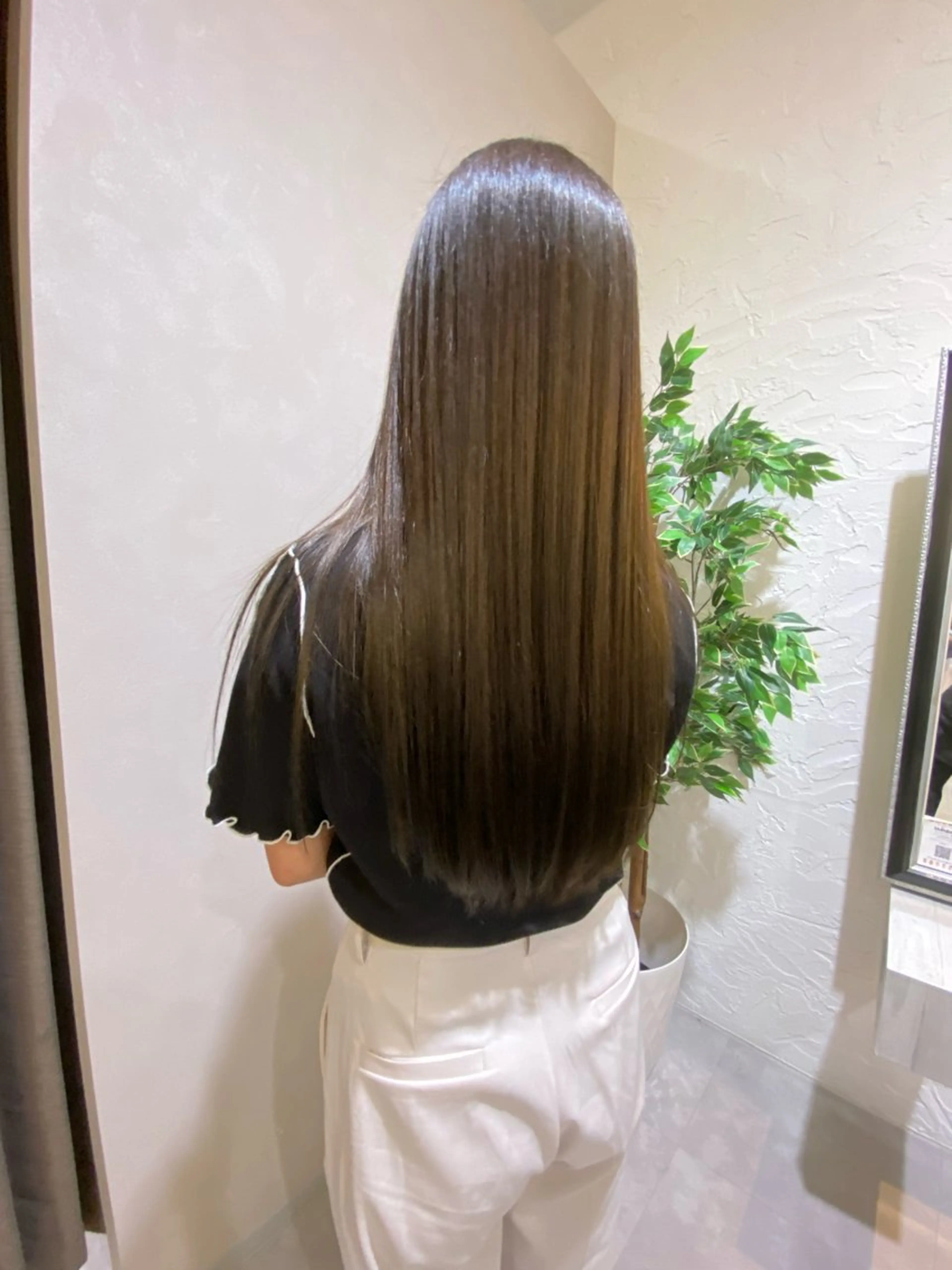 ロング カラー 透明感カラー トリートメント 酸熱トリートメント 齋藤 優のヘアスタイル
