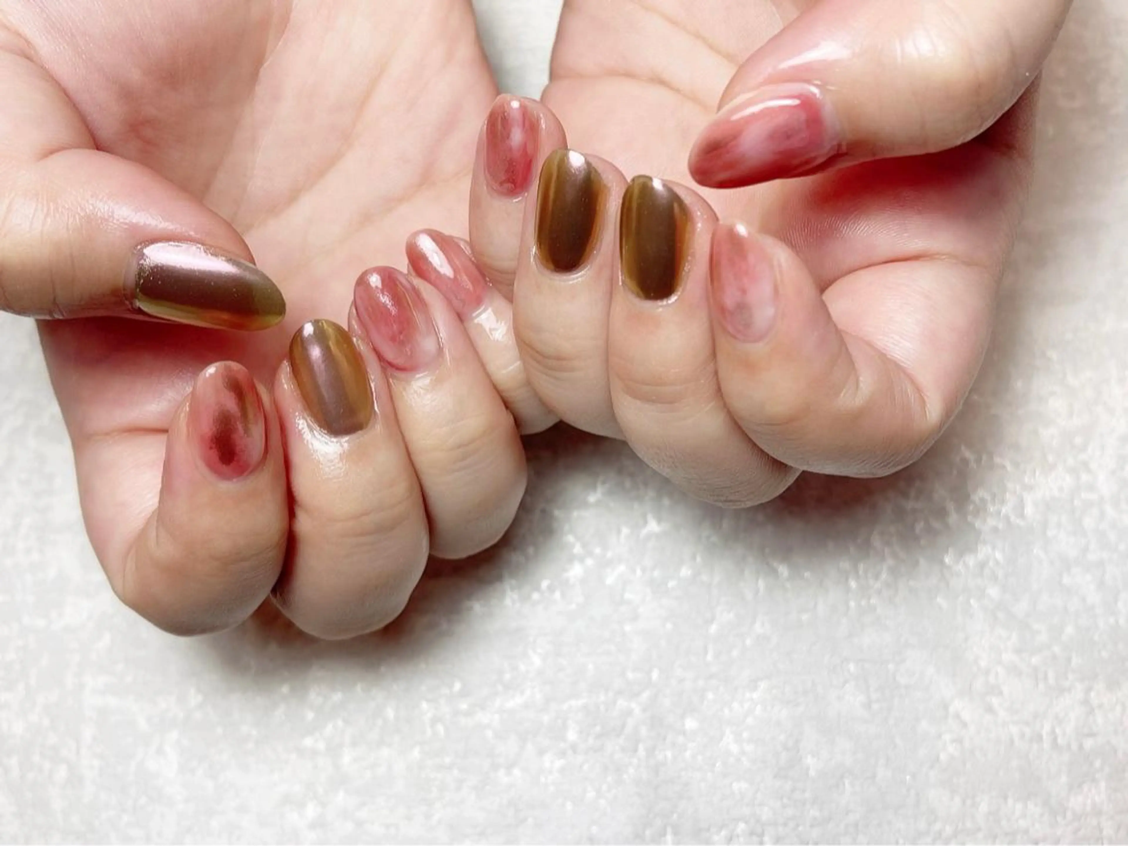 ネイル ニュアンスネイル ハンドネイル irono .のネイルデザイン