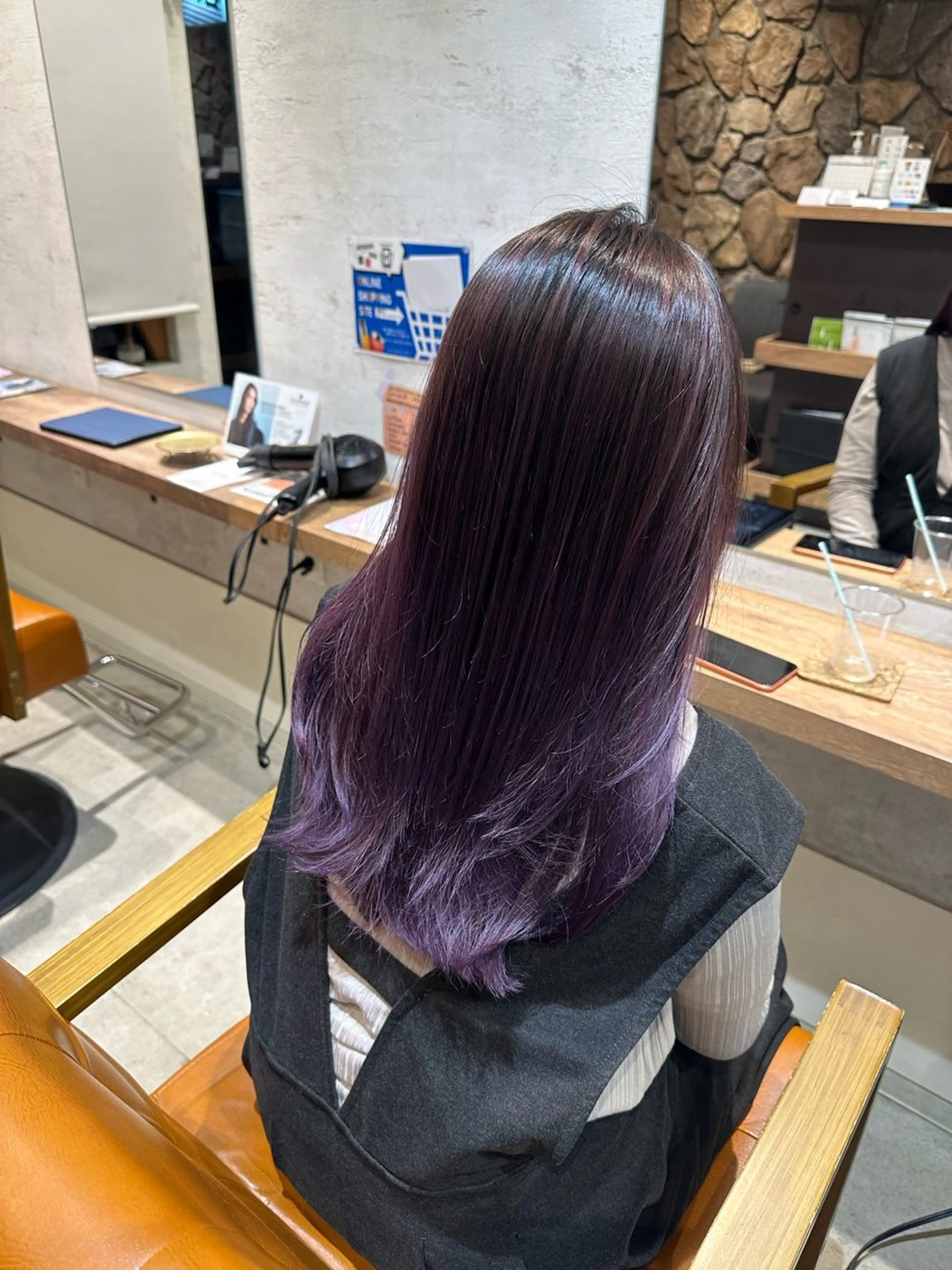 ロング カラー ラベンダーカラー まろやかなベージュ 小池春樹のヘアスタイル