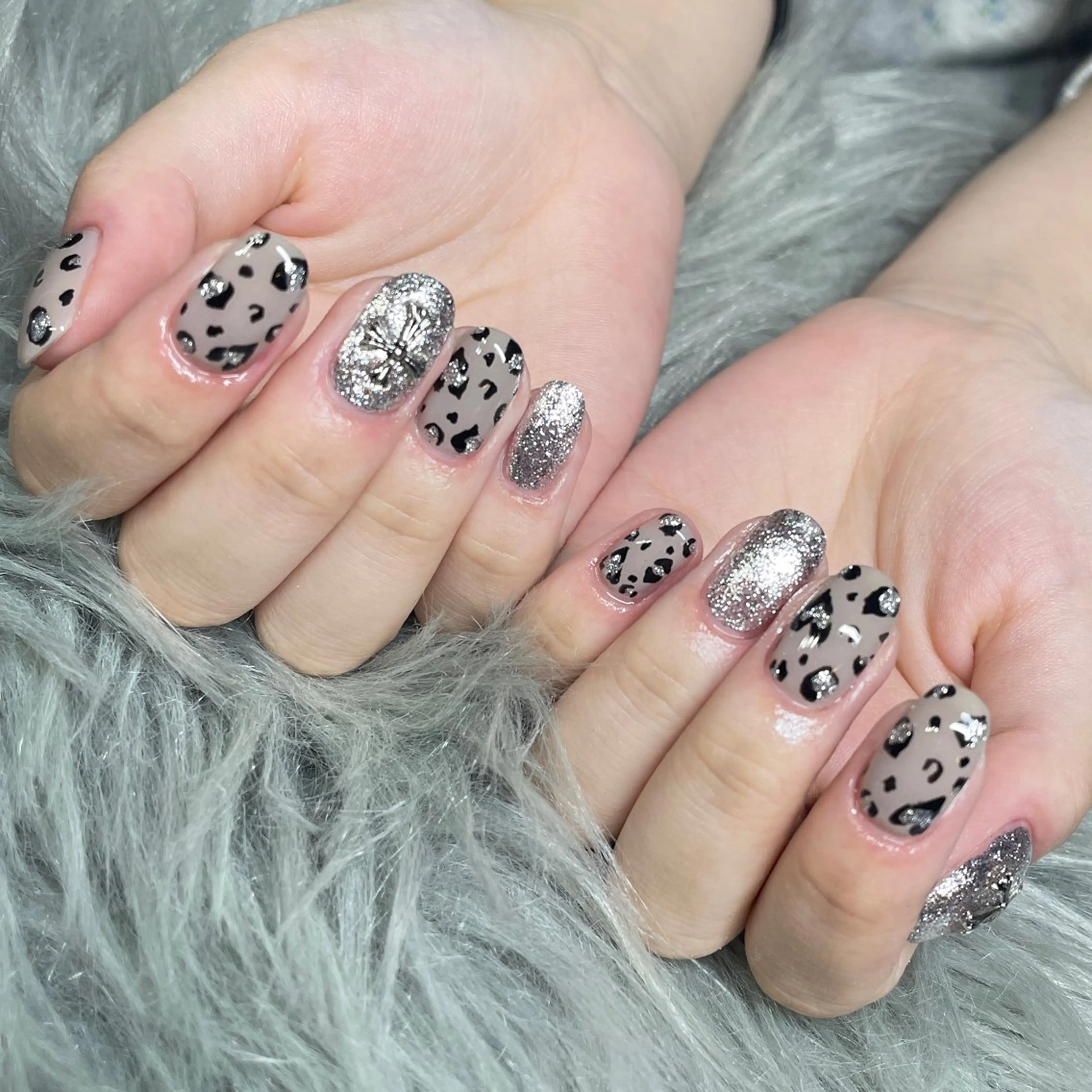 ネイル アニマル柄 ハンドネイル IROHA NAIL nanaのネイルデザイン