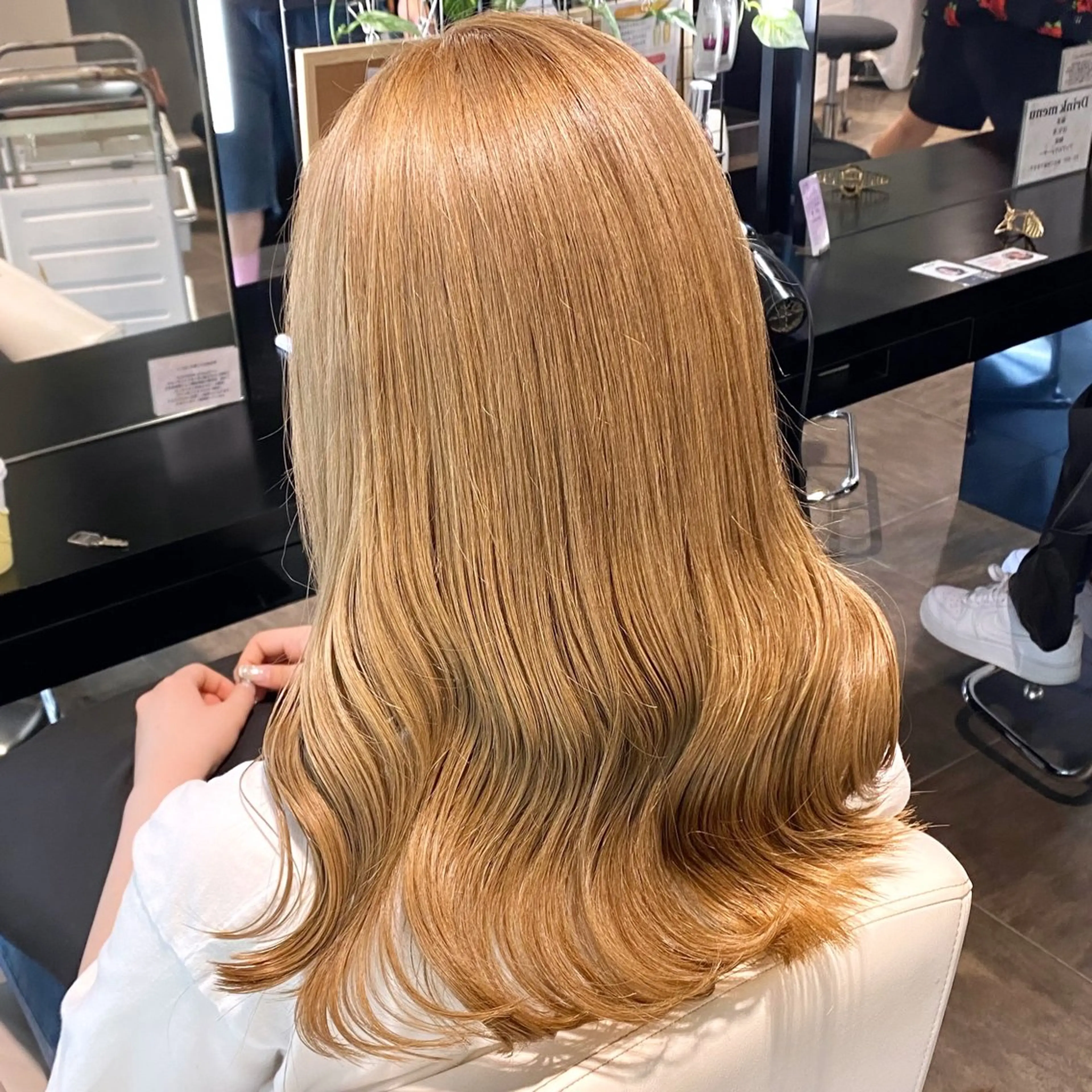 ロング カラー ブリーチ ブロンド ダブルカラー ヘアカラー トリートメント 🤍愛されヘア⌇ 𝐑 𝐈 𝐎🤍のヘアスタイル