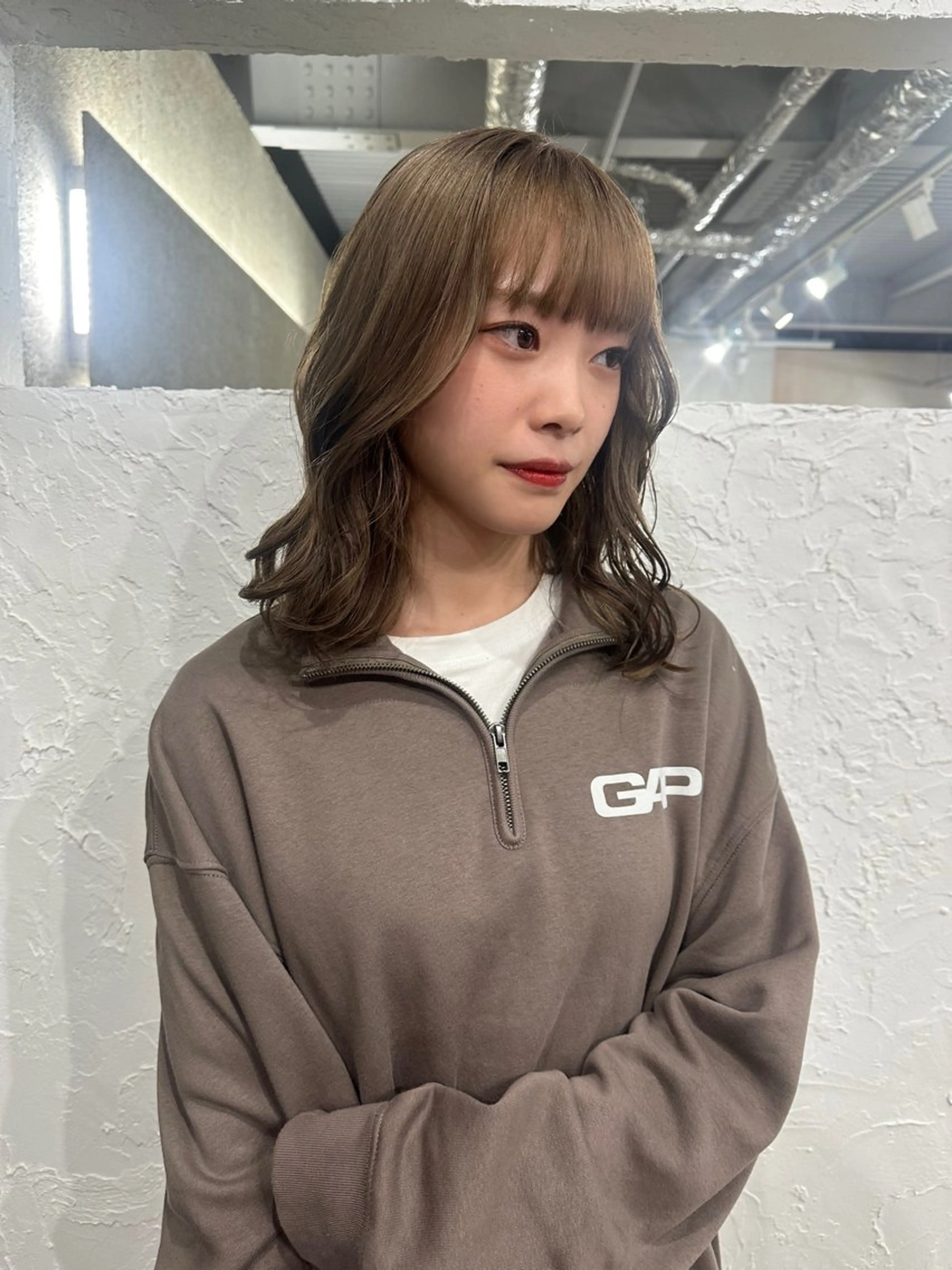ミディアム Iwama momokaのヘアスタイル