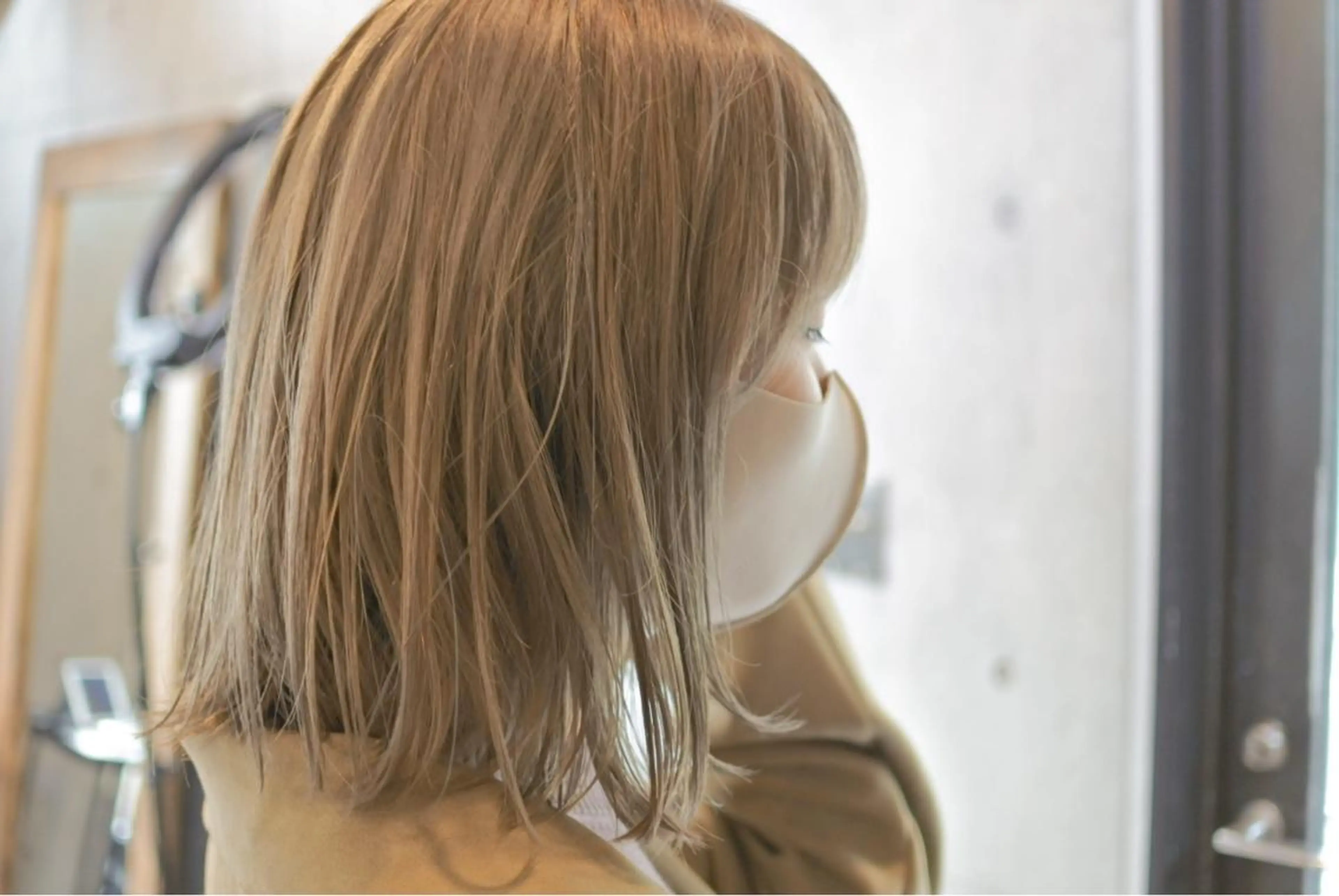 ショート カラー 艶髪ブリーチ 永井竜也のヘアスタイル