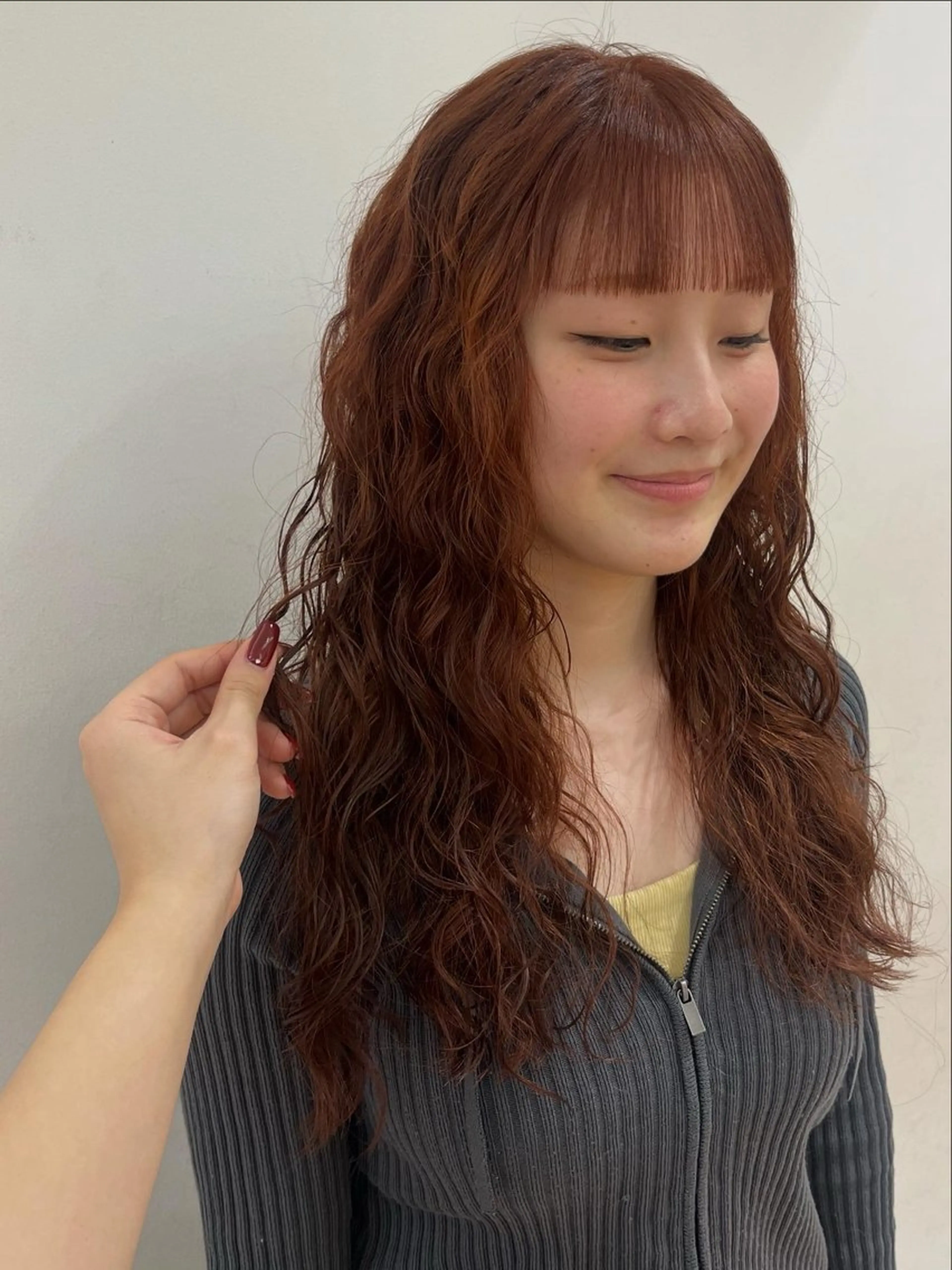 カラー パーマ オレンジ 荒川 三希のヘアスタイル