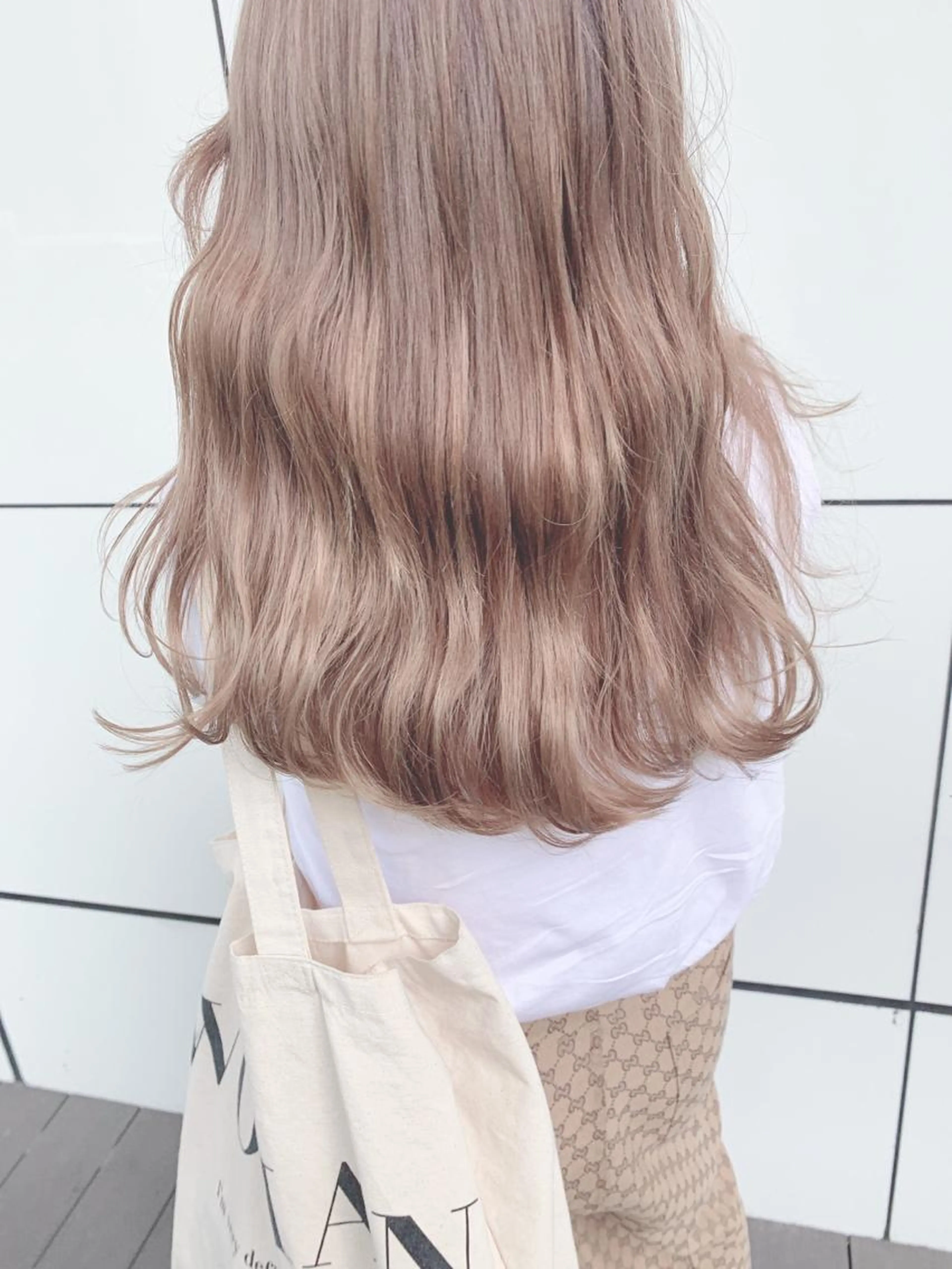 【7月限定】ダブルカラー🤍ブリーチ＋カラー＋トリートメントの写真