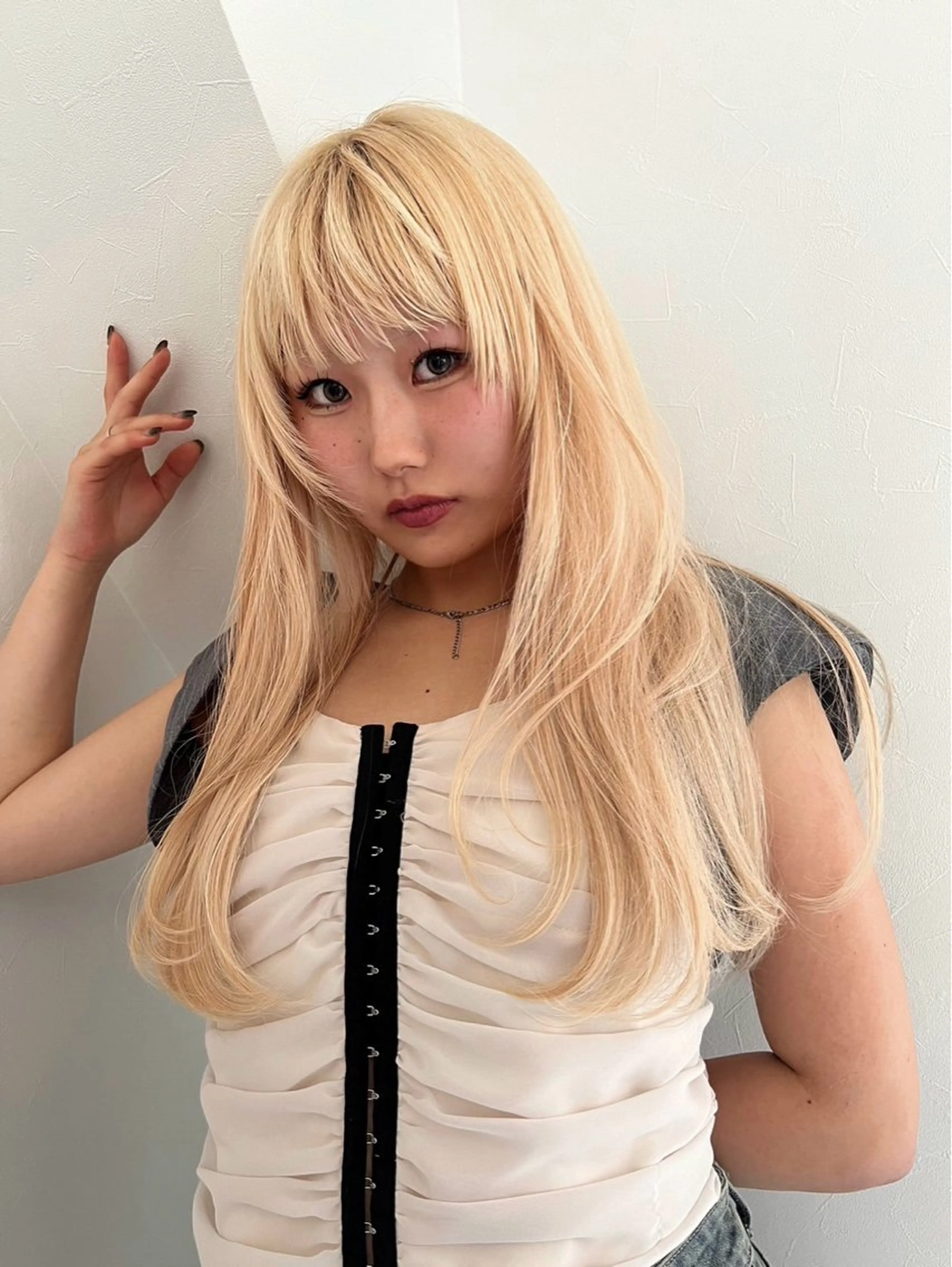 ロング カラー ベージュカラー ブリーチ ブロンド ブロンドベージュ ケアブリーチ カット ヘアカラー トリートメント 🩷ハイトーン透明感 レイヤー🩷ユリカのヘアスタイル
