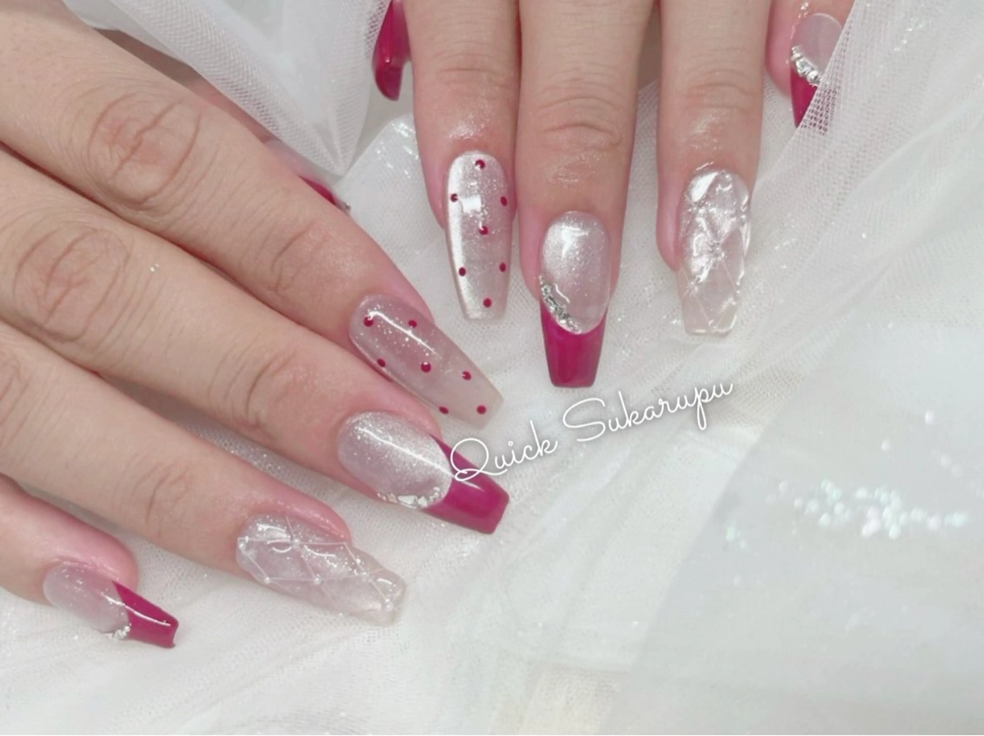 ロング ハンドネイル Quick Sukarupu 高田馬場店所属・Quick Sukarupuのネイルデザイン