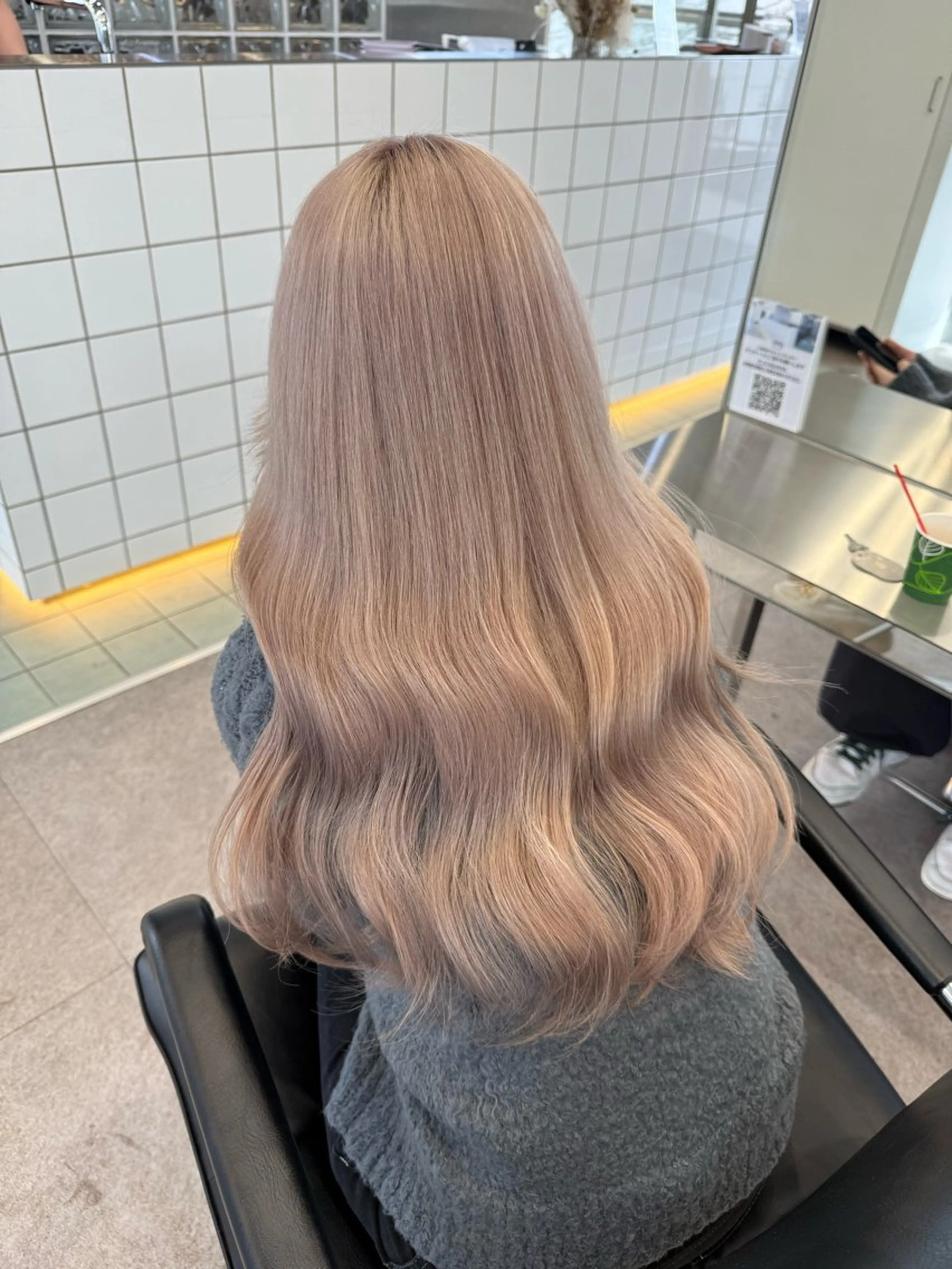 ⭐️U24学生限定🤩ブリーチダブルカラー➕クイックTR(リタッチブリーチ全頭ブリーチ)の写真