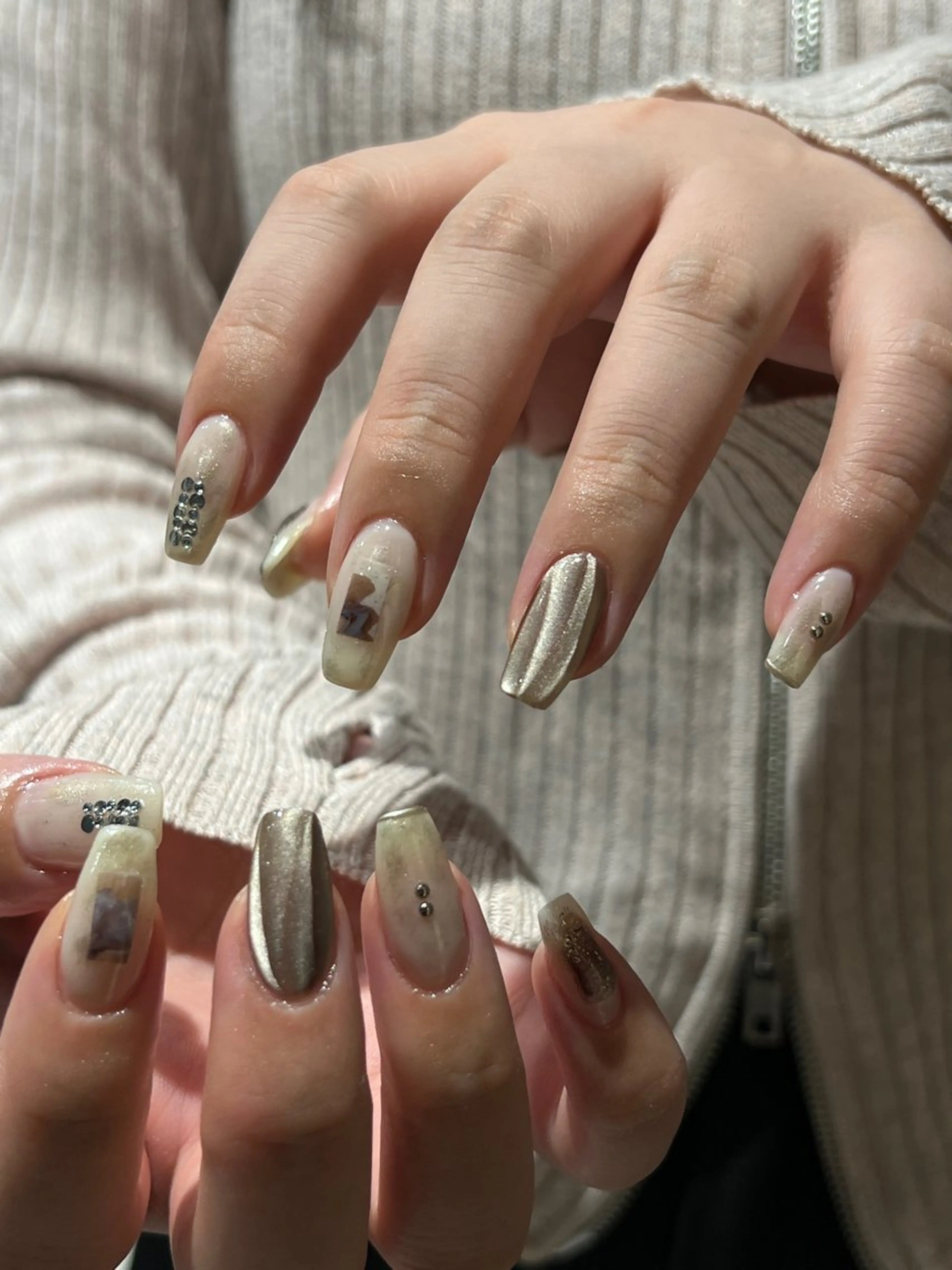 ネイル 安井 楓香のネイルデザイン