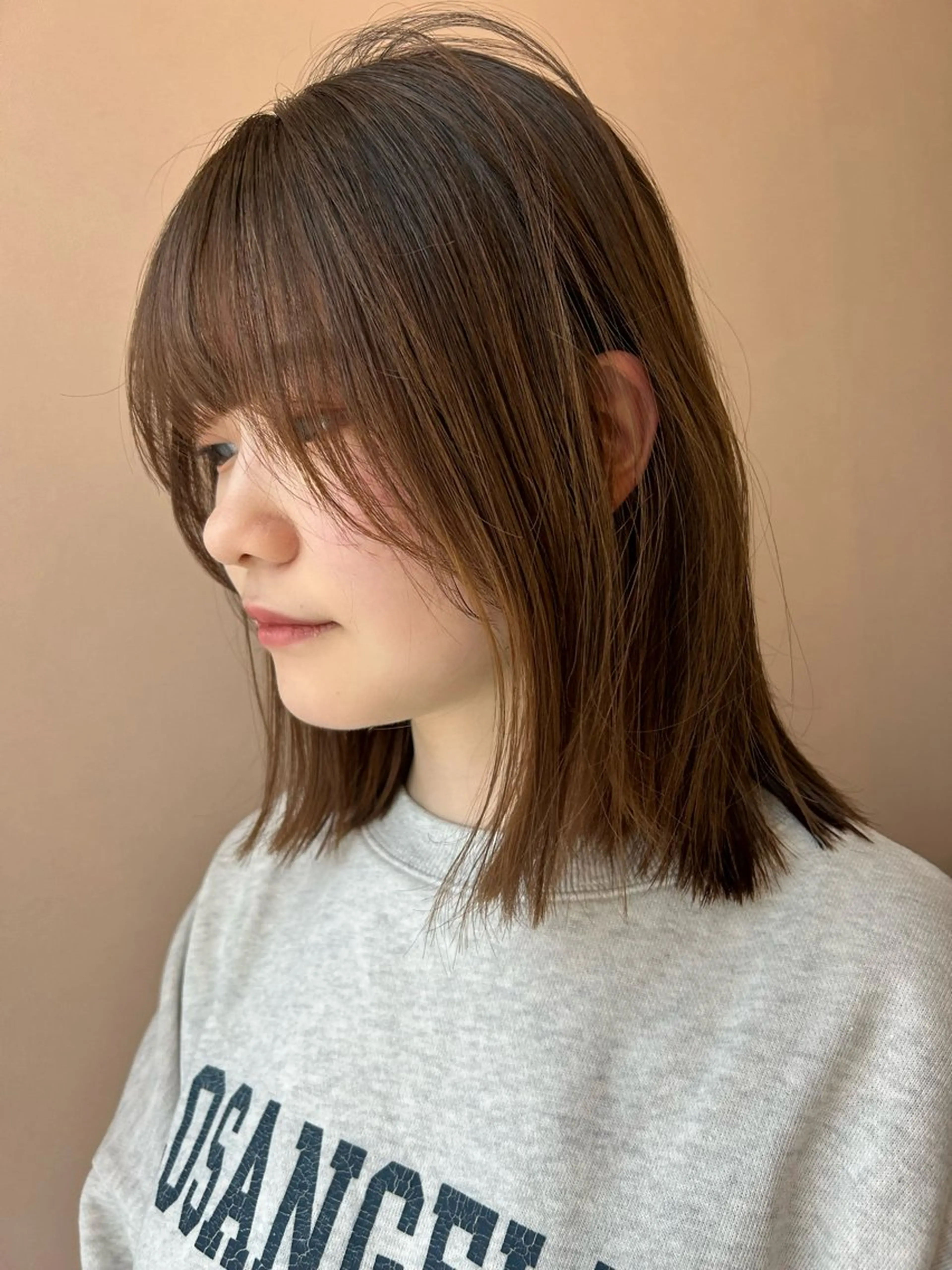 ミディアム カット トリートメント hub hair レイヤー/透明感のヘアスタイル