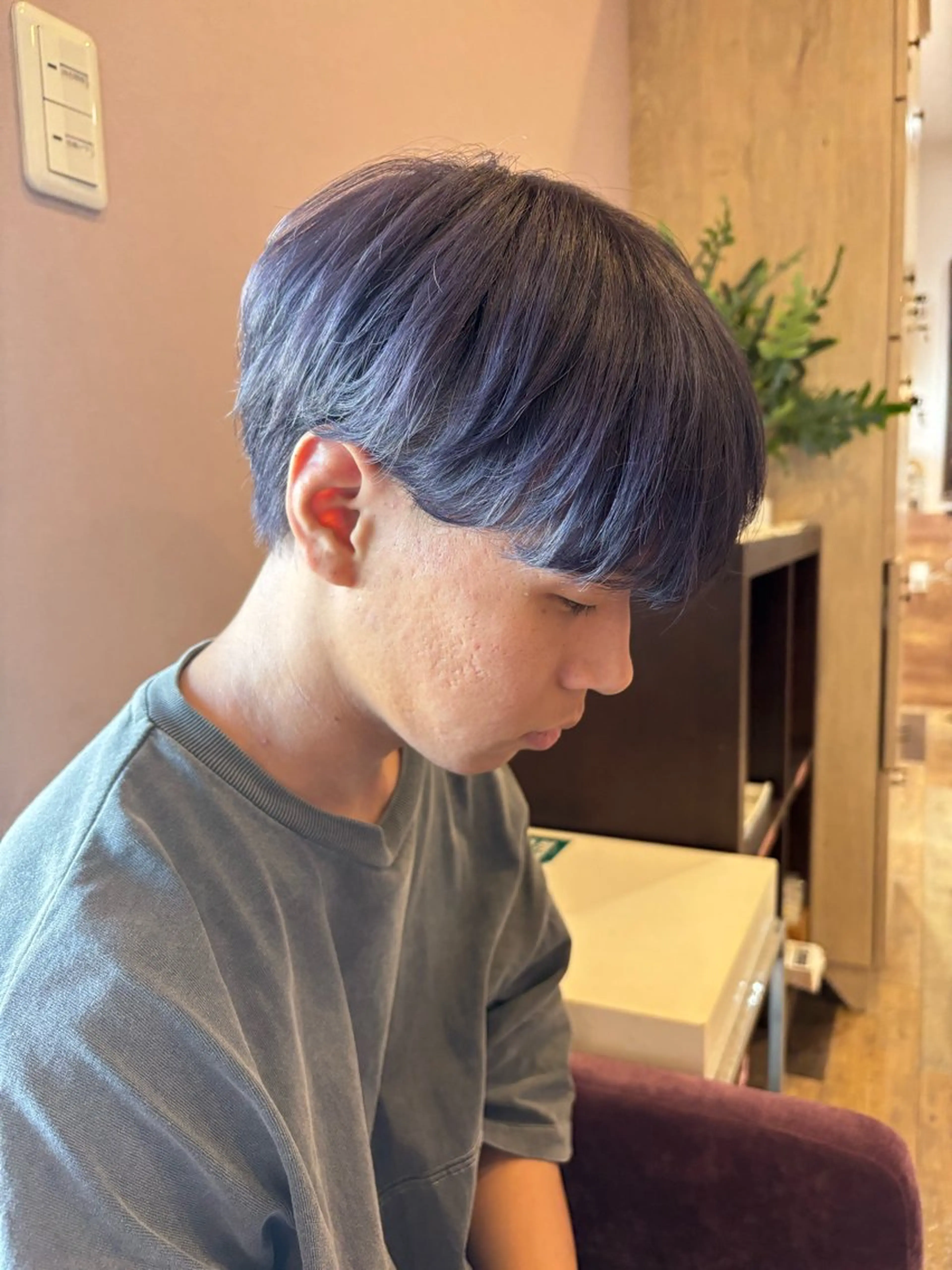ショート カラー メンズ メンズブリーチ ブリーチ ケアブリーチ ラベンダーカラー ハイトーン/透明感 カラー🤍こころのヘアスタイル